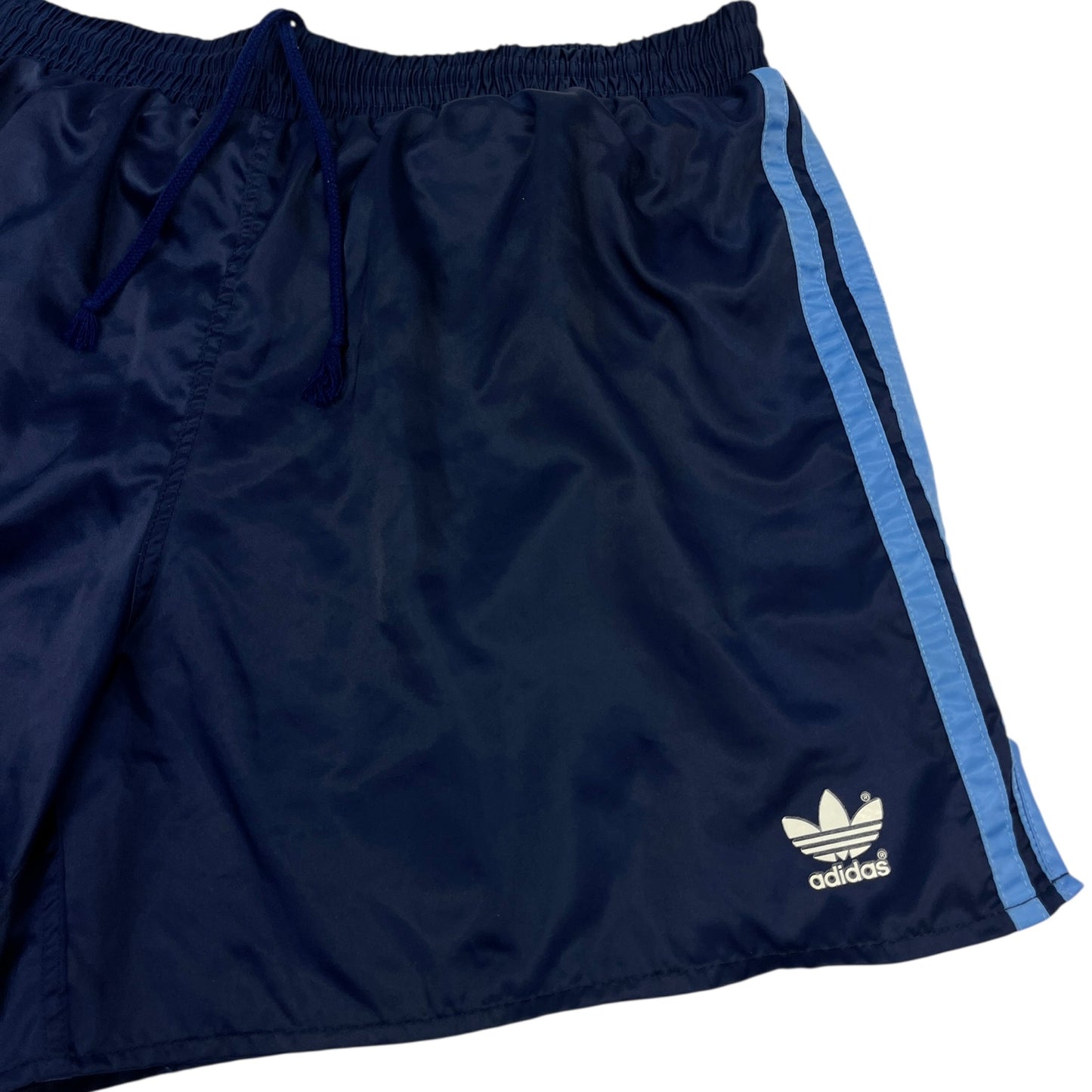 02836 Adidas 80s Shiny Trackshorts