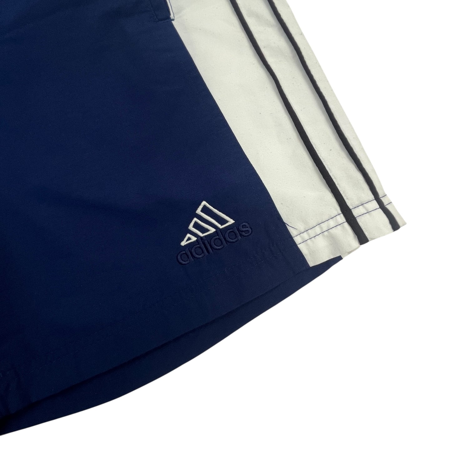 02823 Adidas 90s Trackshorts