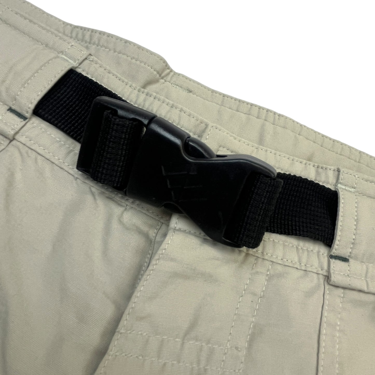 02810 Adidas Trekking Shorts