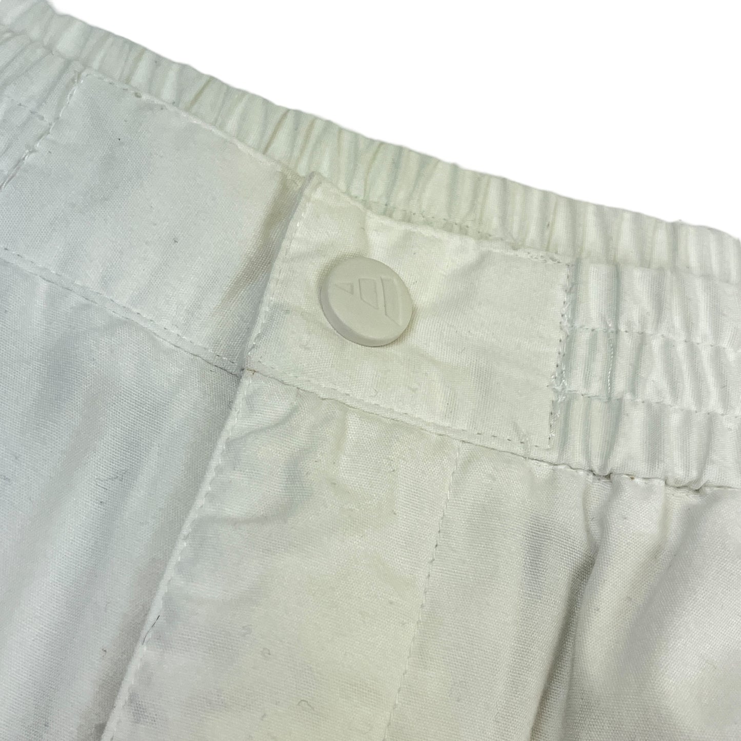 02881 Adidas 90s Tennis Shorts