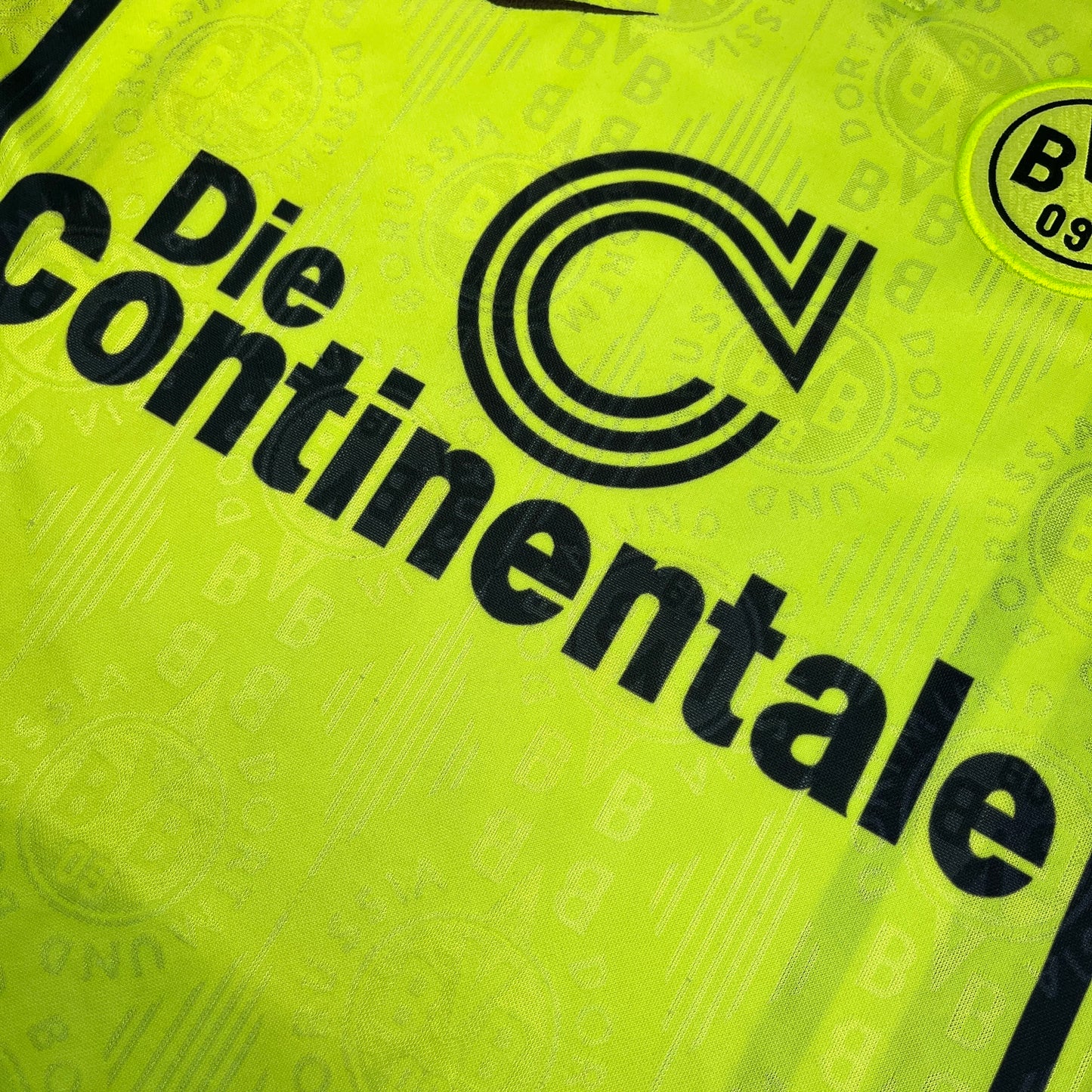 02614 Nike Borussia Dortmund 1996/1997 Away Jersey
