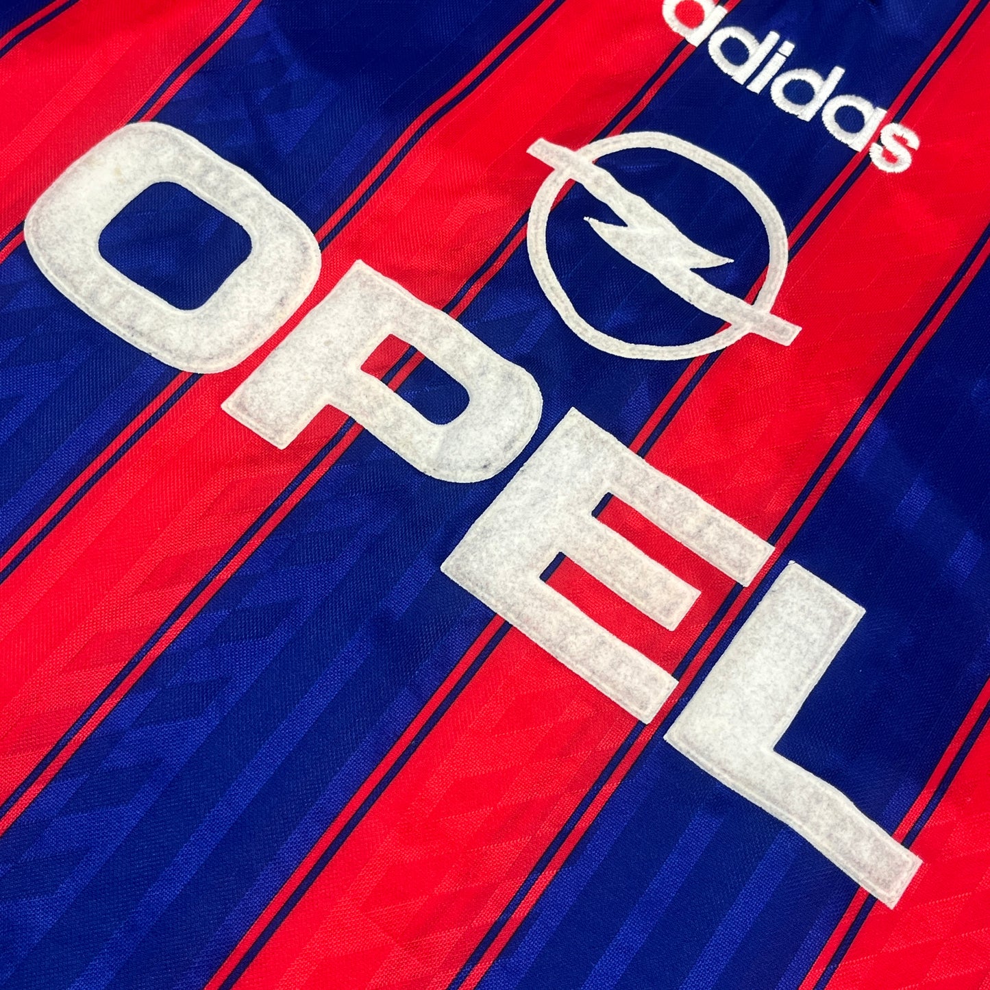 02630 Adidas FC Bayern München 1995-1997 “Jürgen Klinsmann “ Home Jersey