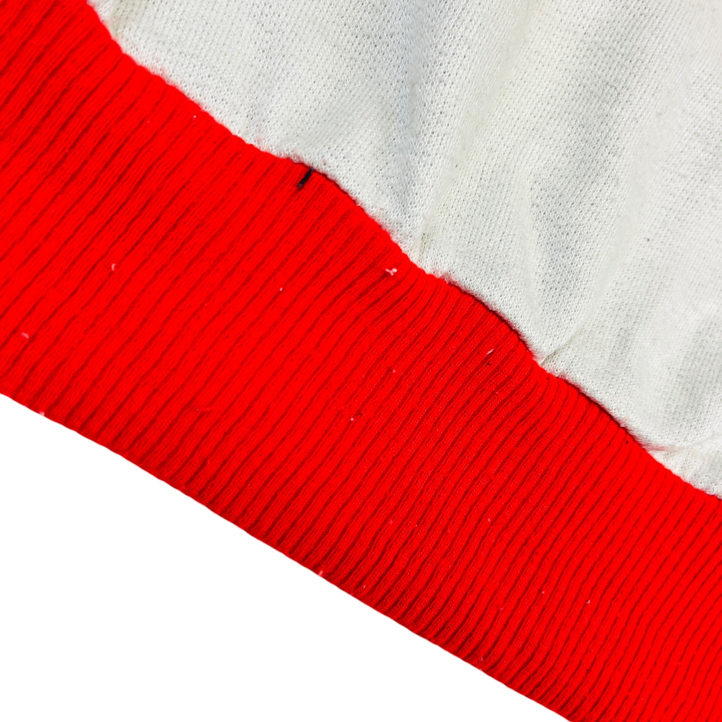 02561 Puma 80s Sweater