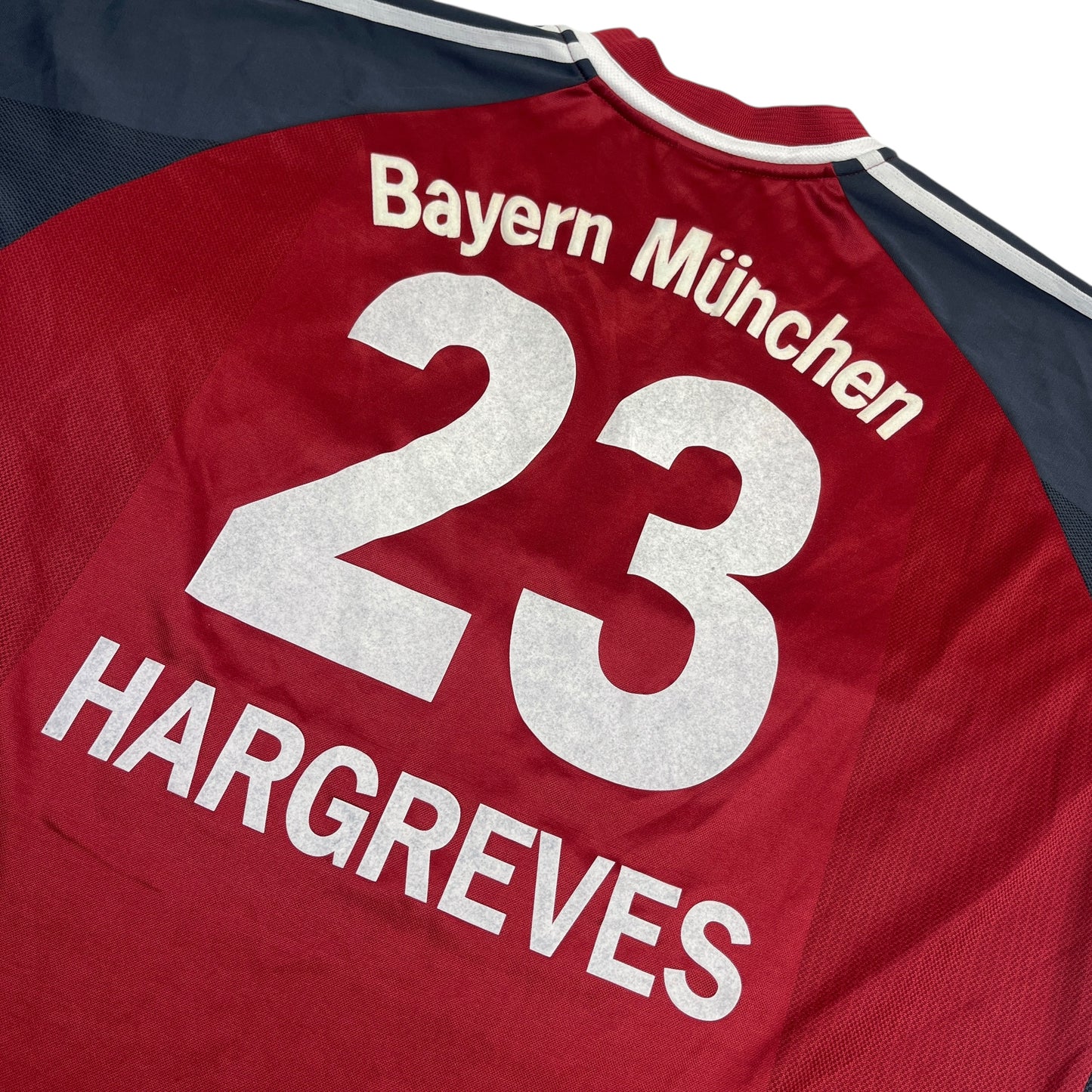 02702 Adidas FC Bayern München Owen Hargreves 2001-2002 Home Jersey