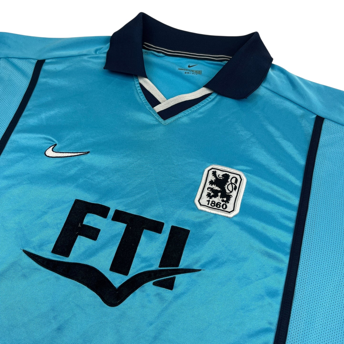 02697 Nike TSV 1860 München 1999-2000 Home Jersey