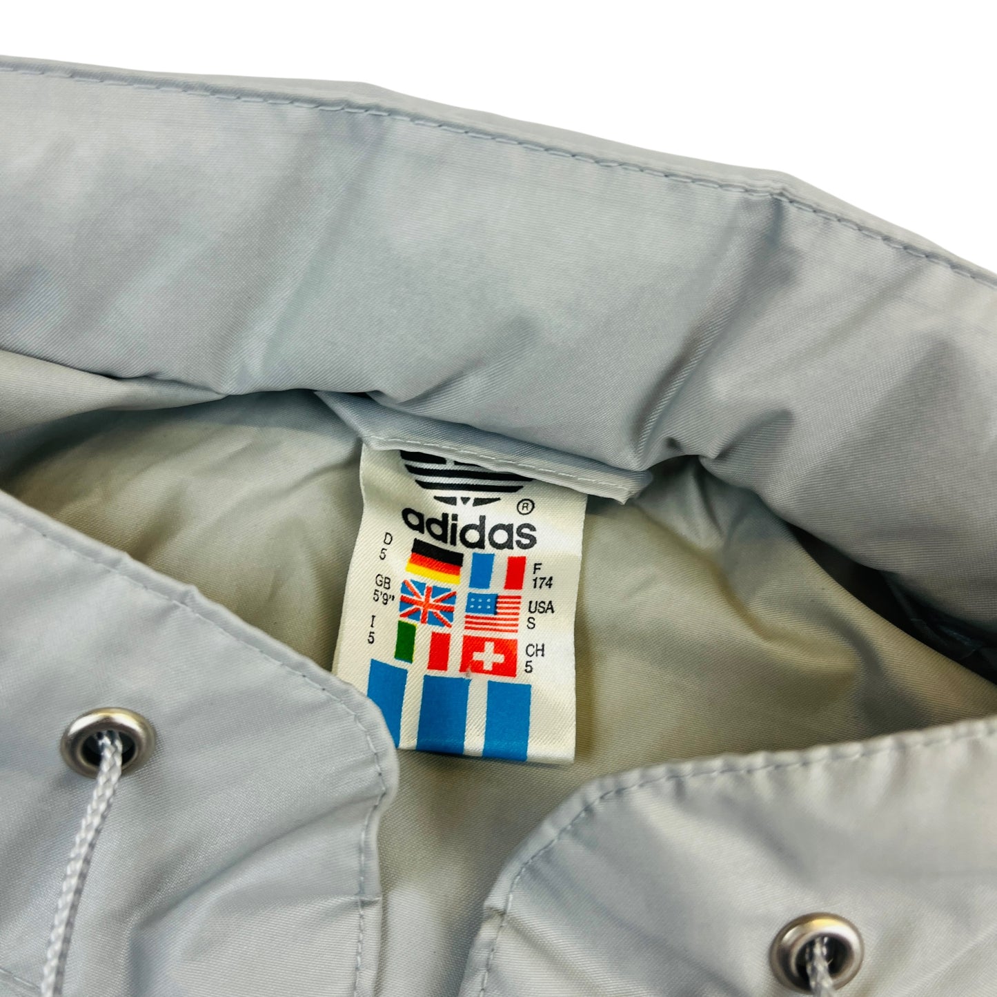 02678 Adidas 80s Rainjacket