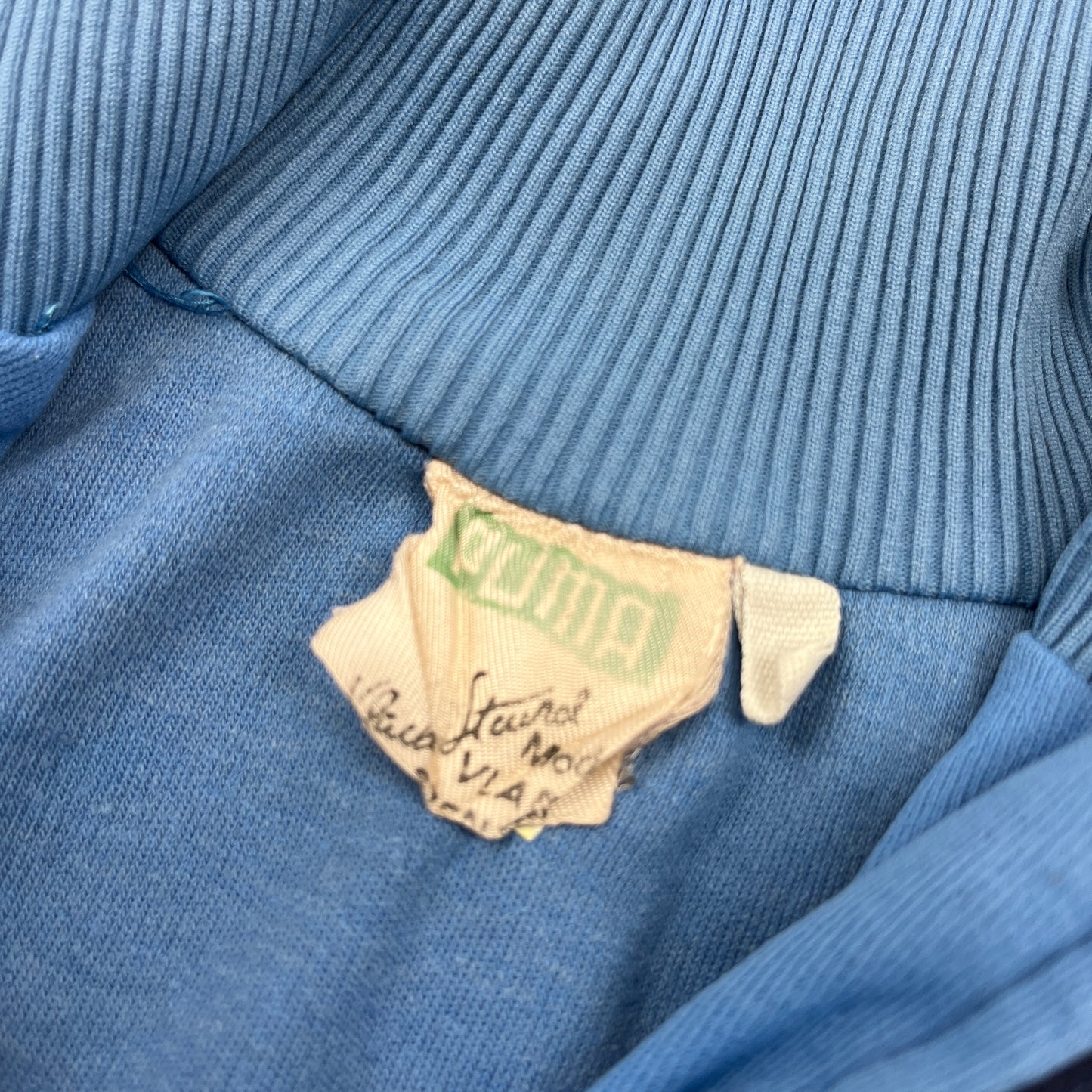 01766 Puma 70s Tracktop