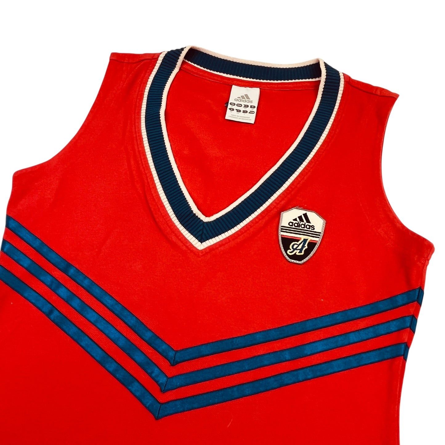 02857 Adidas 2000s Tanktop