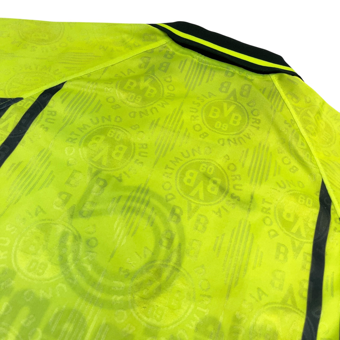 02614 Nike Borussia Dortmund 1996/1997 Away Jersey
