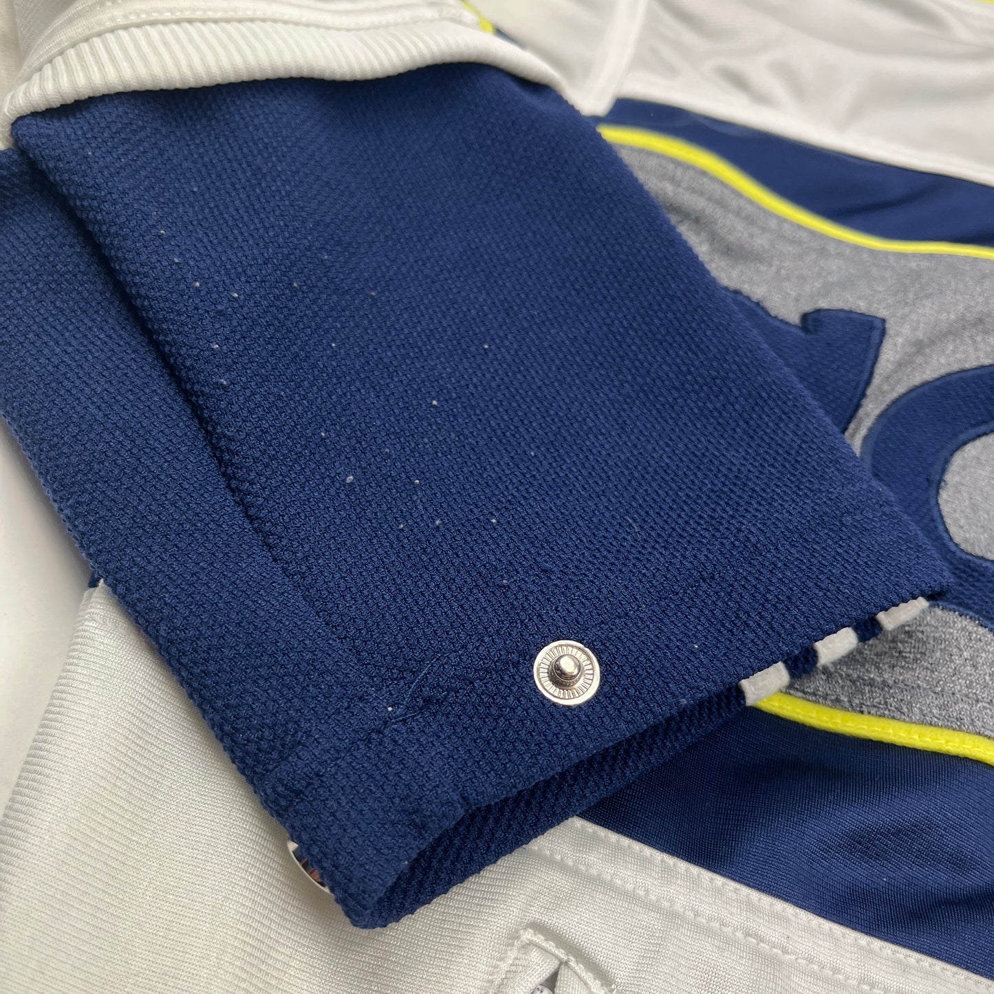 01916 Adidas 90s Tracktop