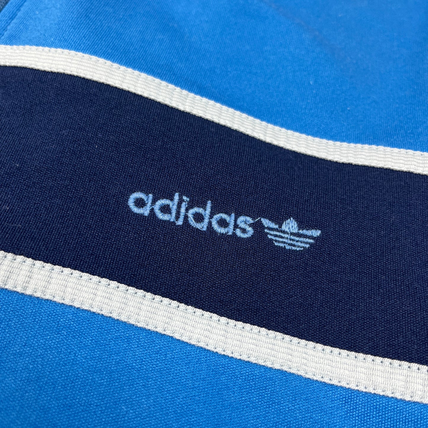 01769 Adidas 80s Tracktop