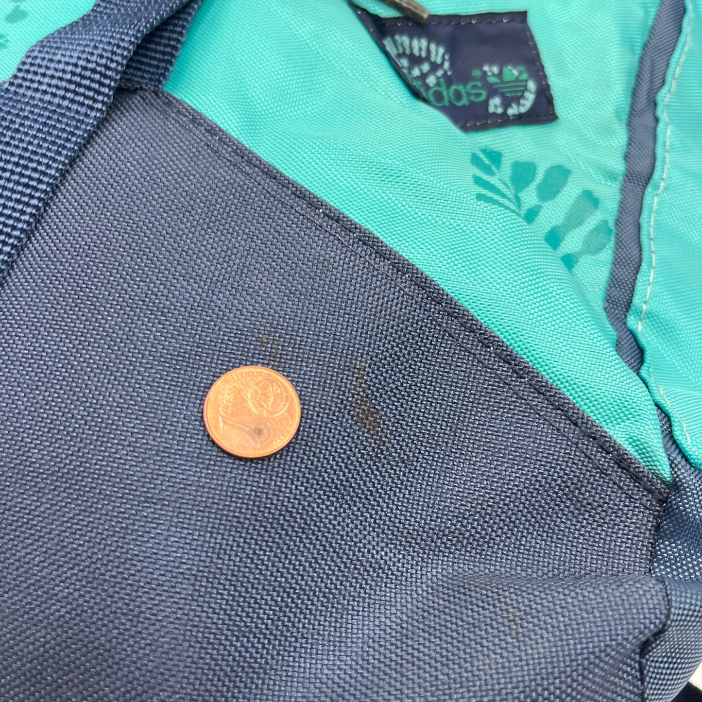 01747 Adidas 90s Hiking Bagpack