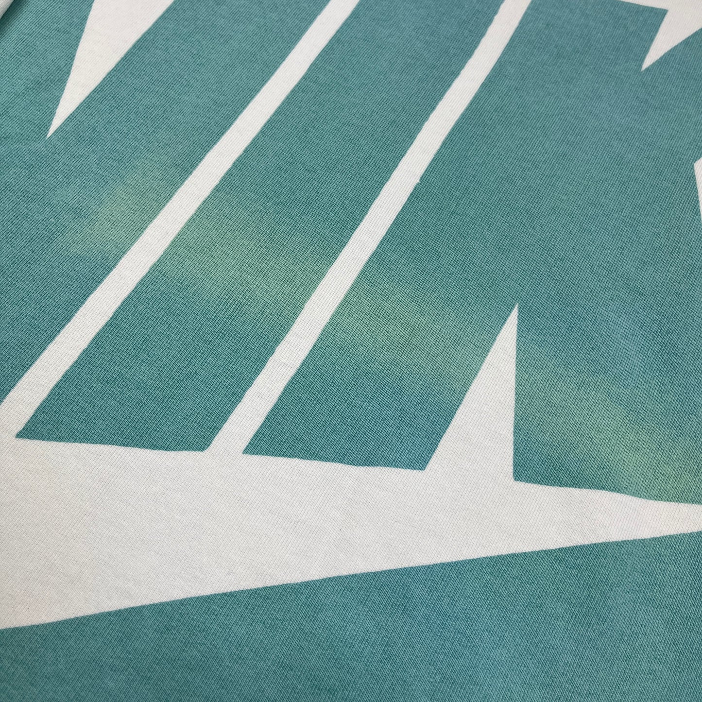 01812 Nike 80s big logo Sweater