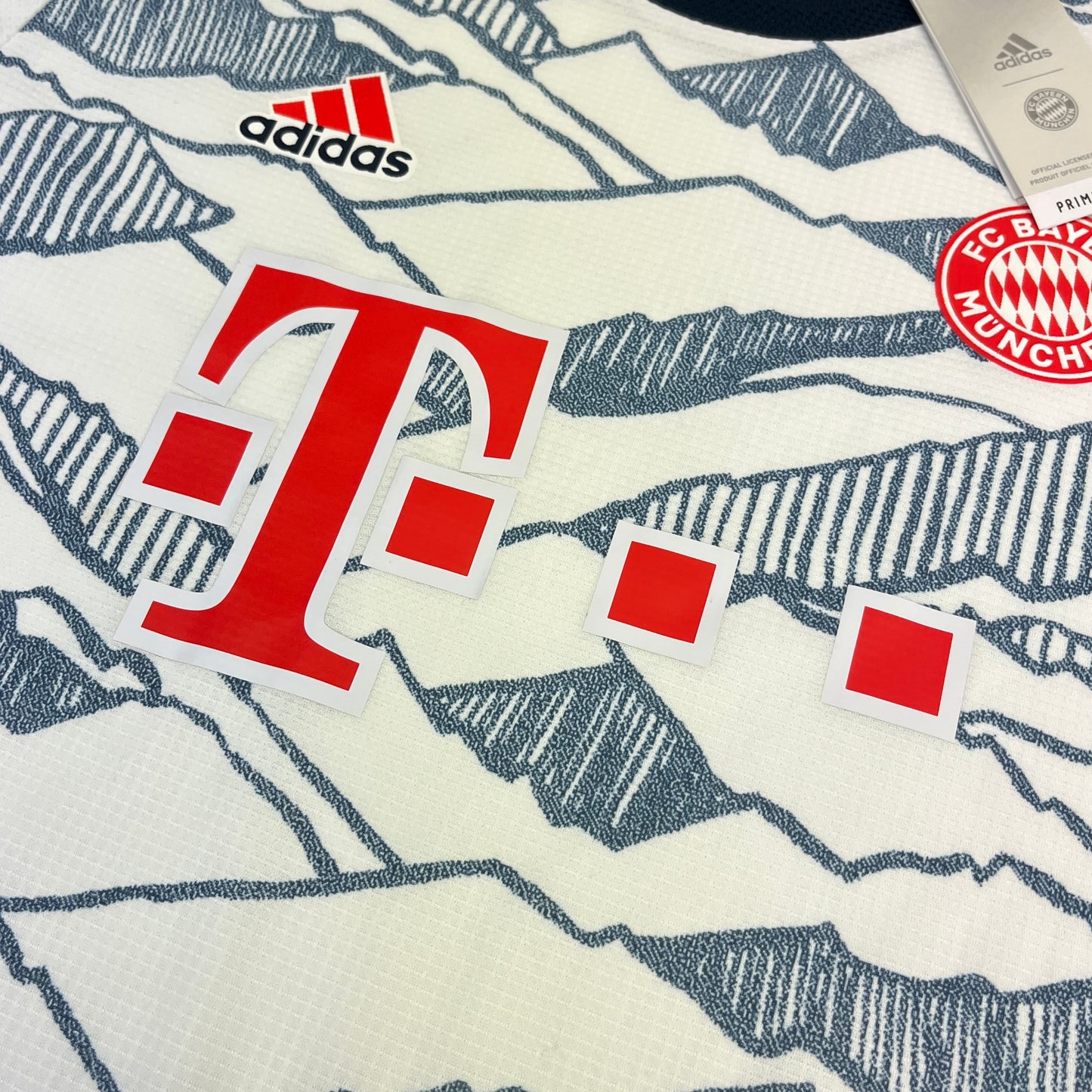 Adidas FC Bayern München 2021-2022 “Deadstock” Third Jersey