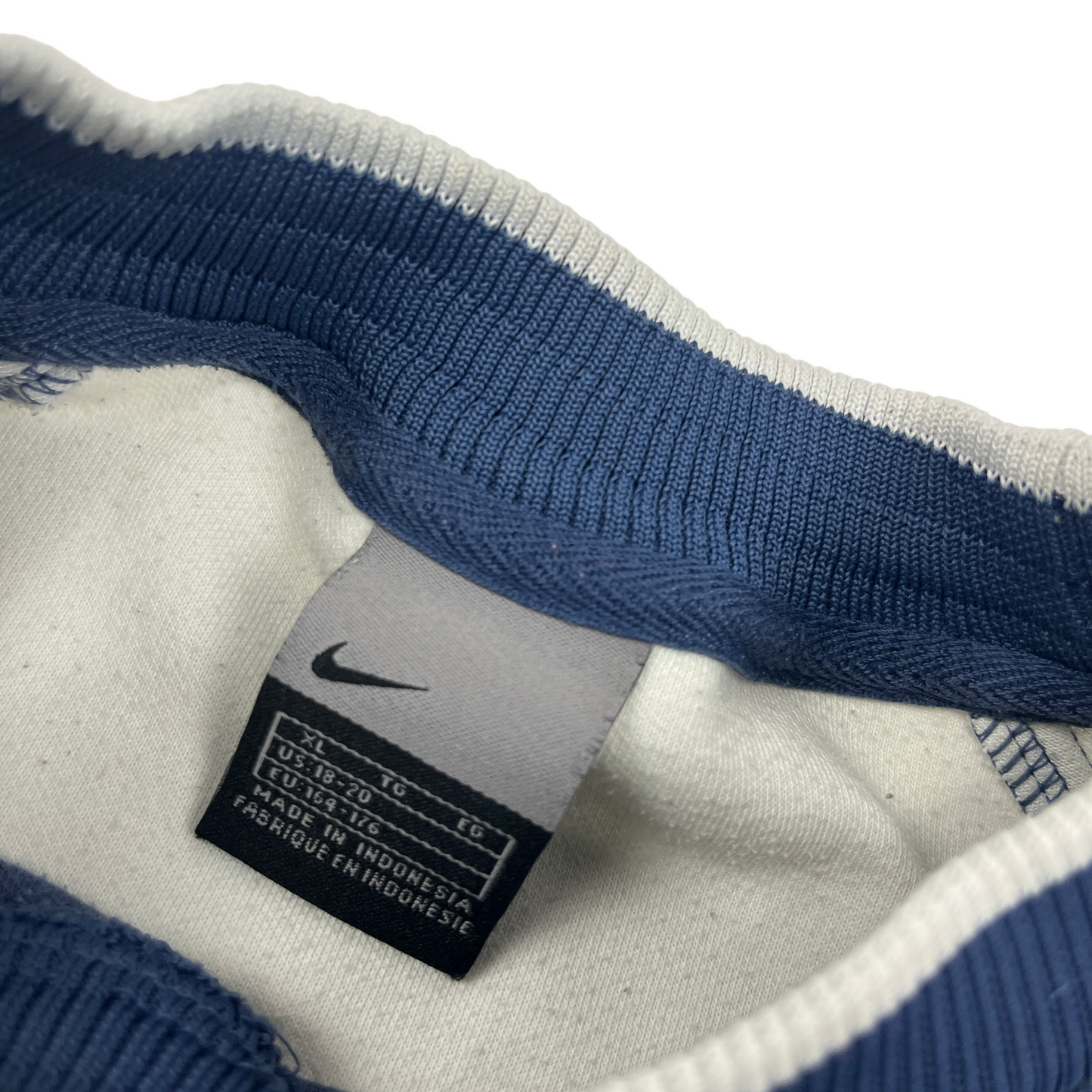 Nike 00s Logo Sweater