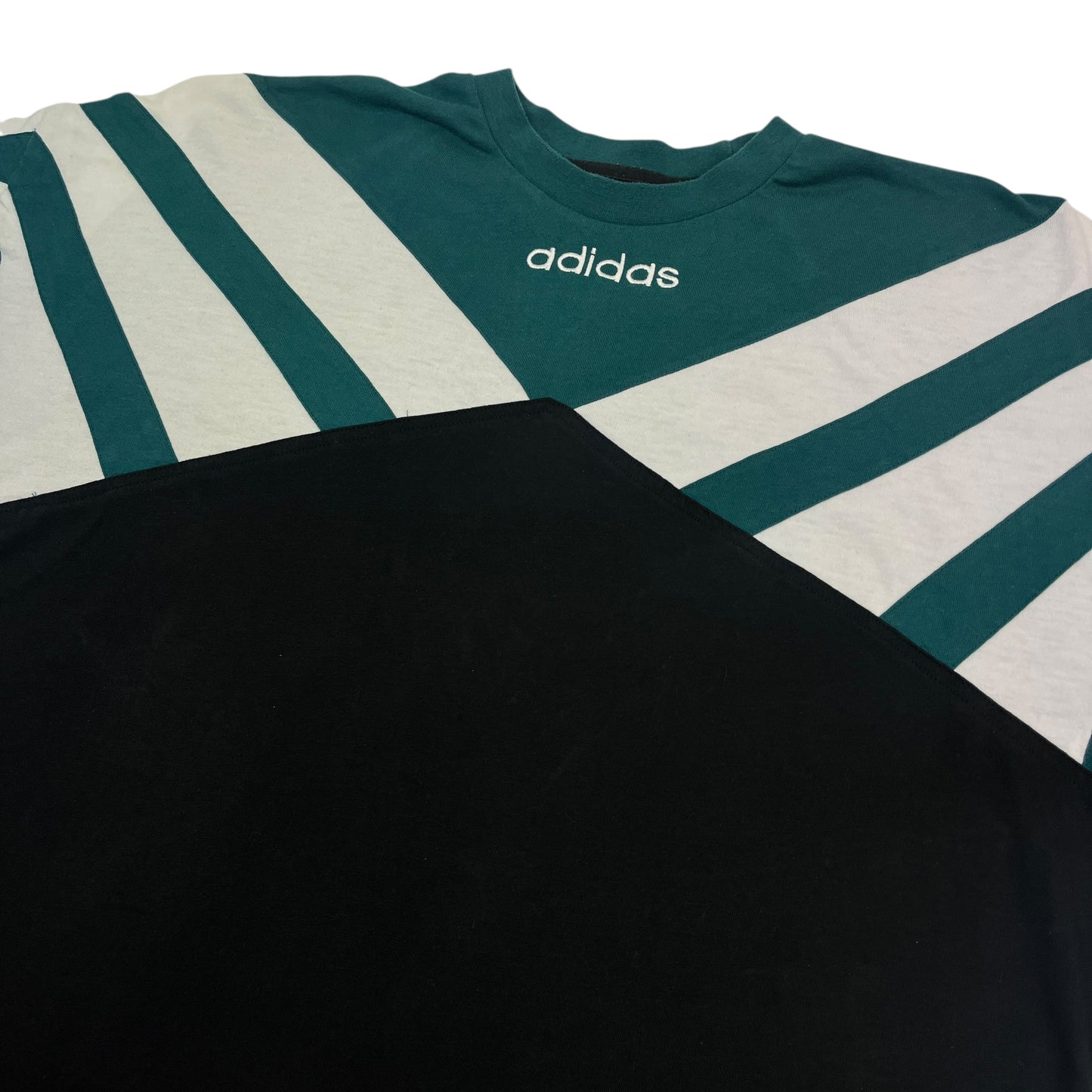 02815 Adidas 90s Tshirt