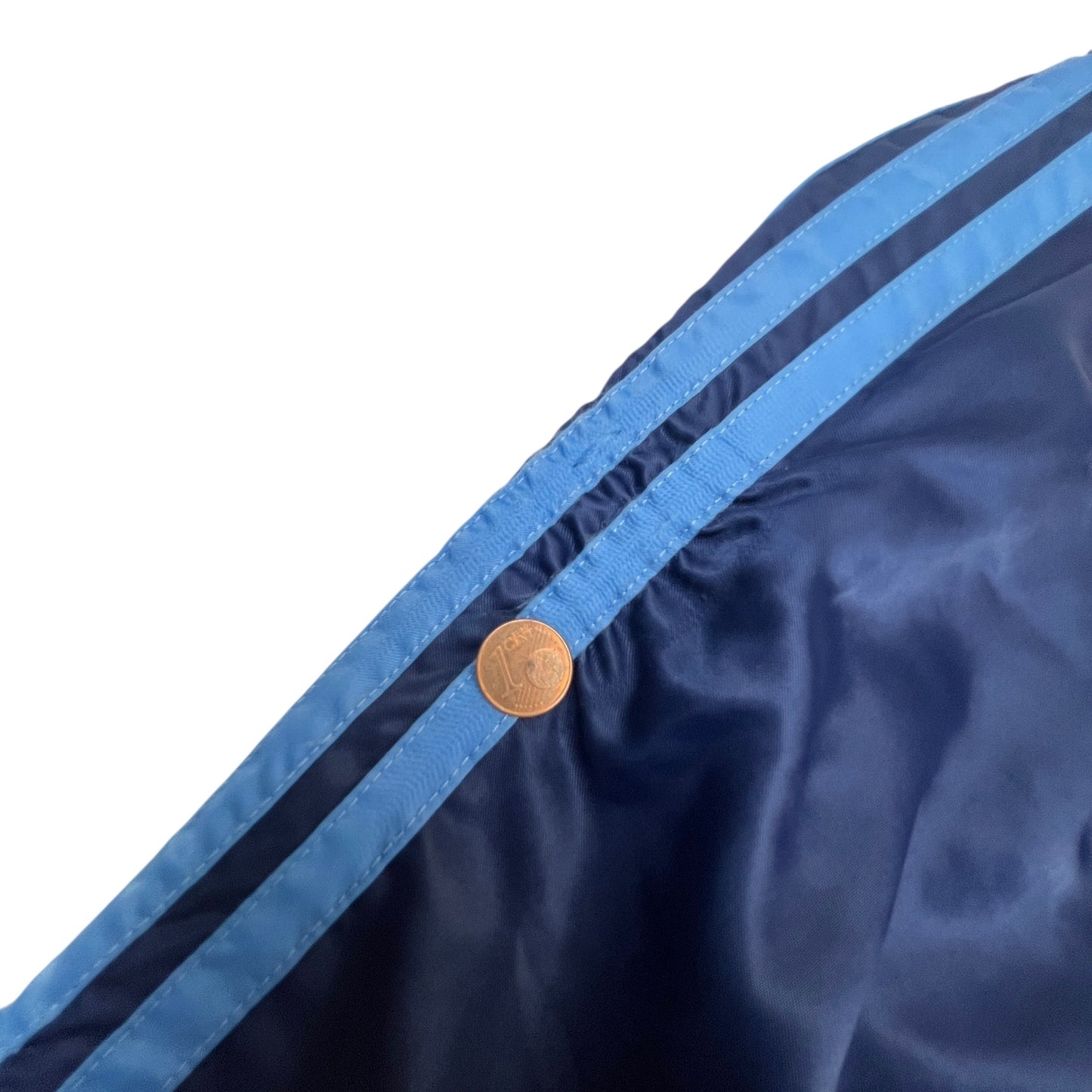 02836 Adidas 80s Shiny Trackshorts