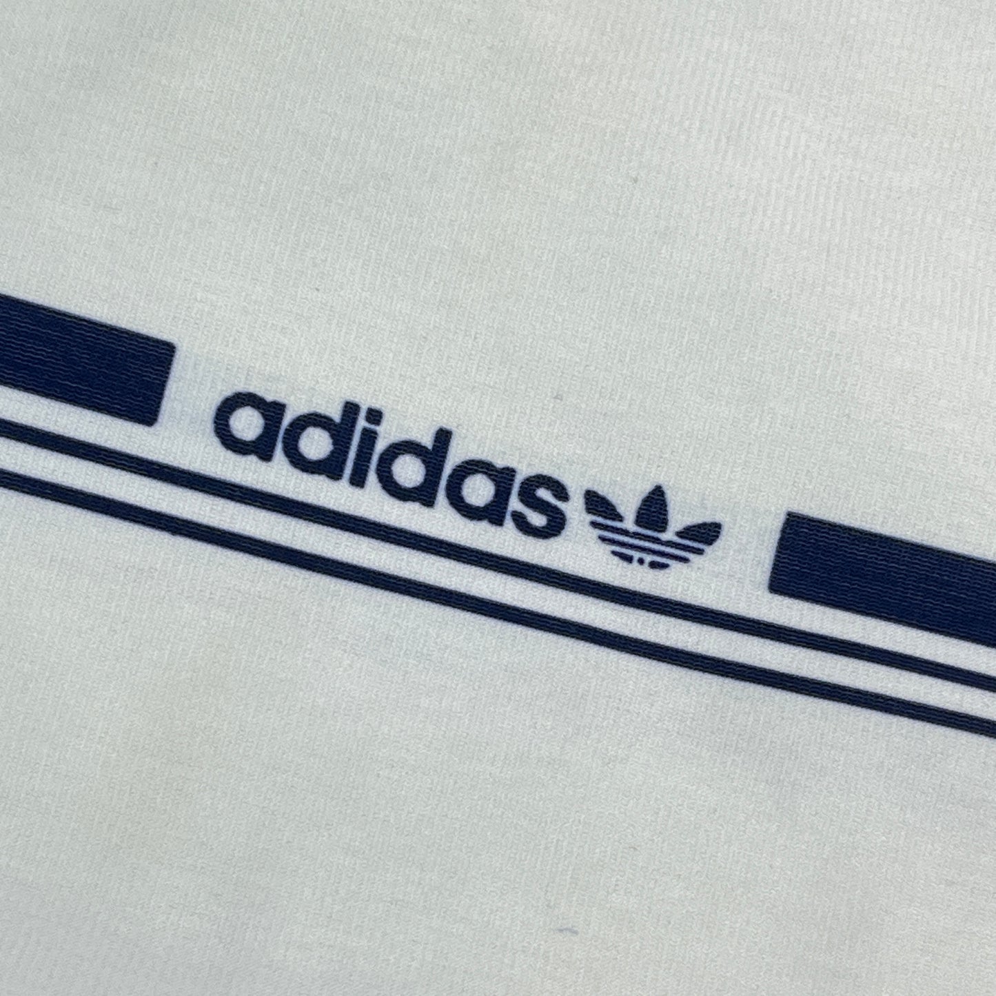 02575 Adidas 80s Tennis Zipper Vest