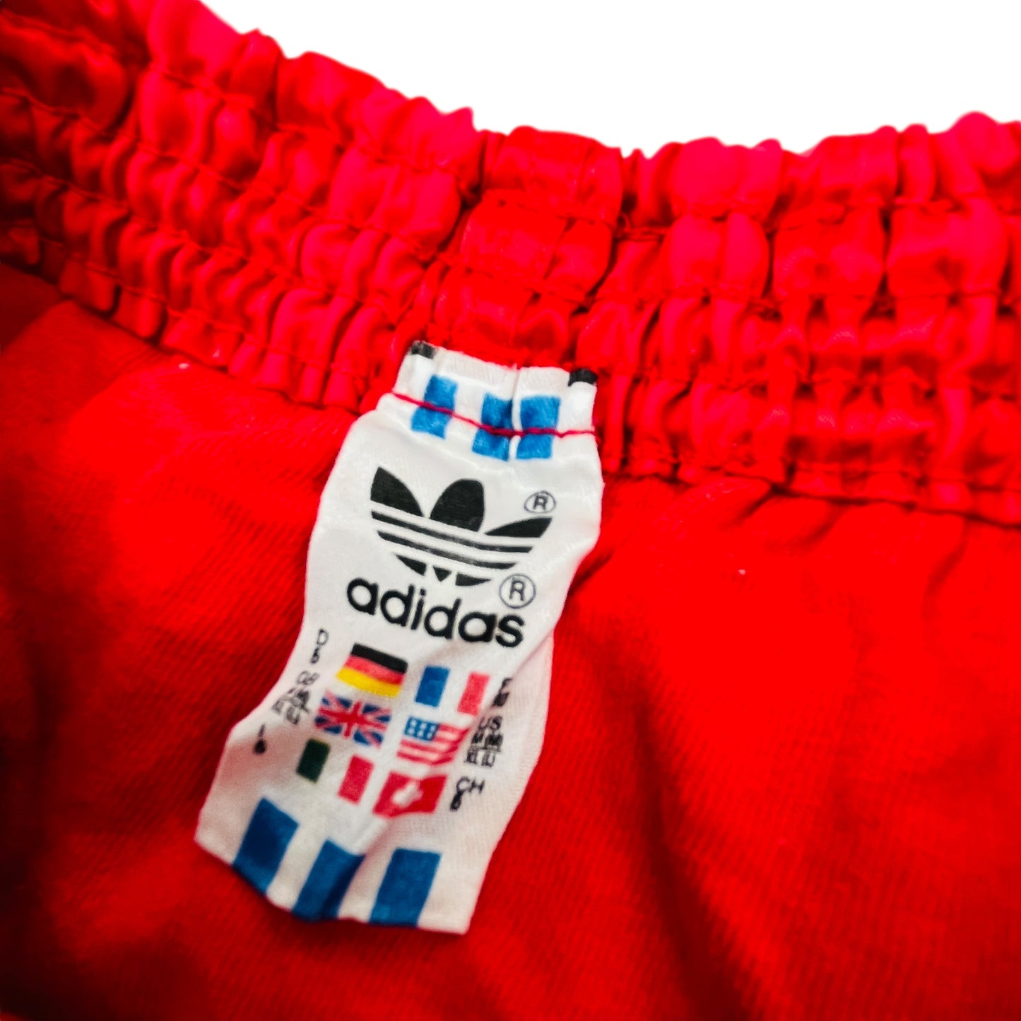 02766 ADIDAS 80s Shiny Shorts