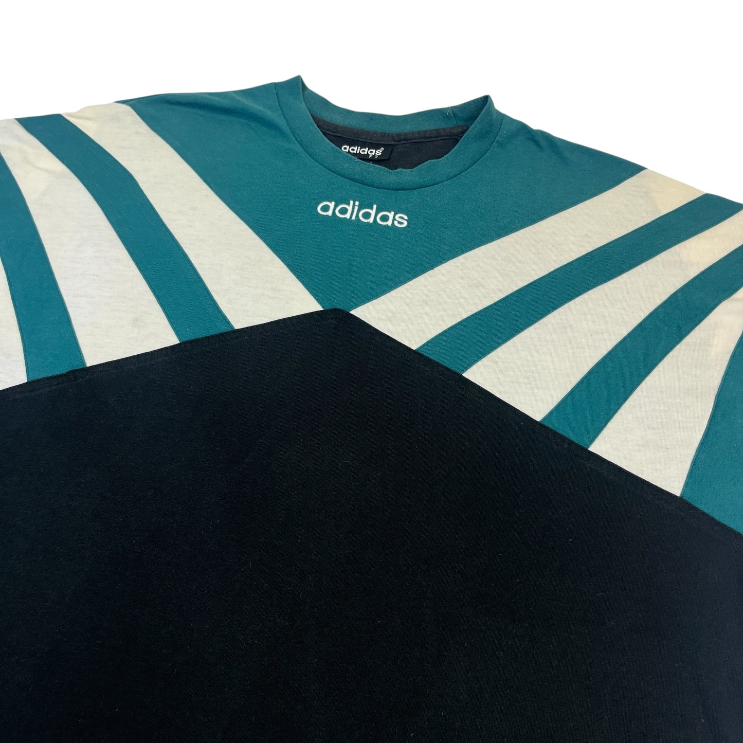 02895 Adidas 90s Tshirt