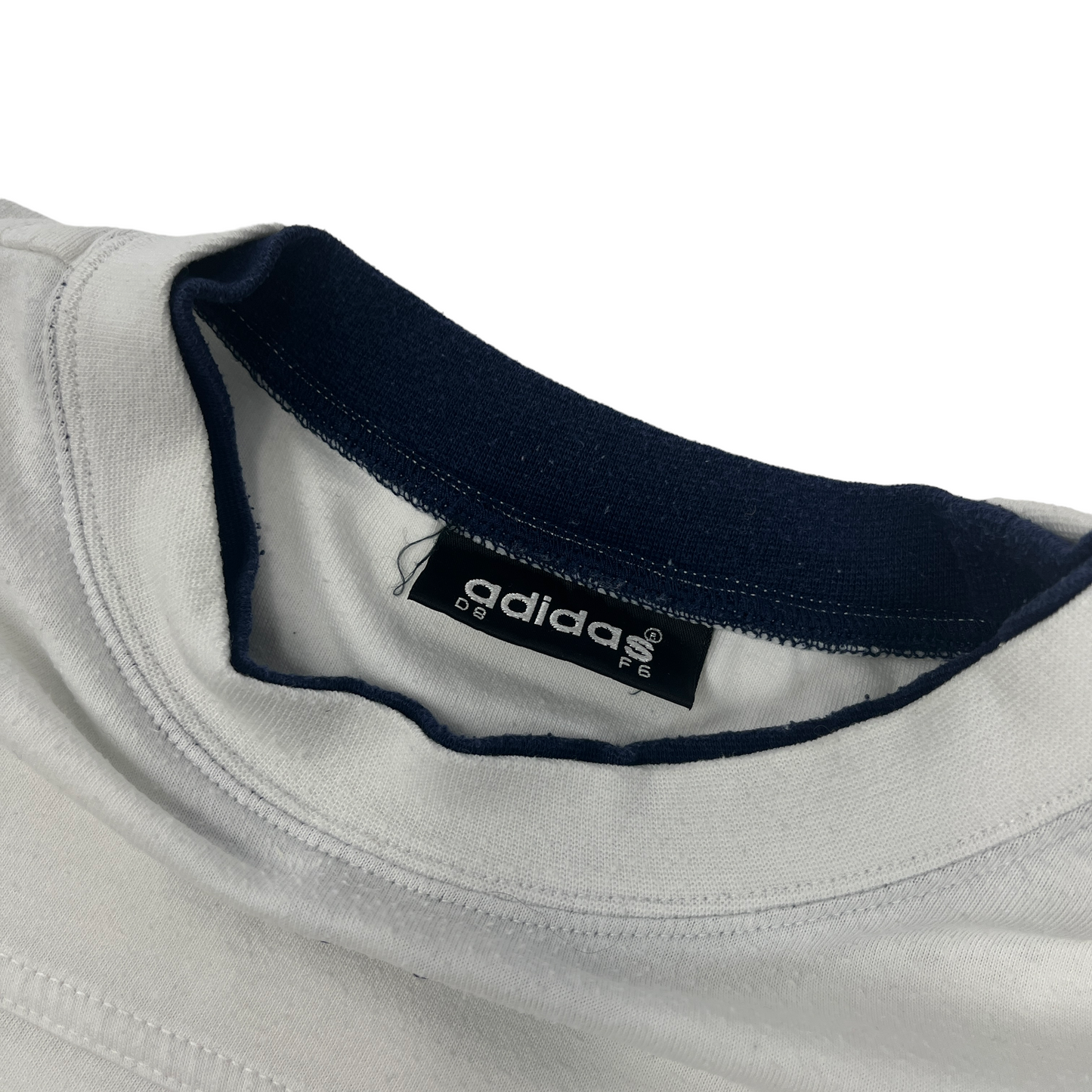 01474 Adidas Vintage Tshirt