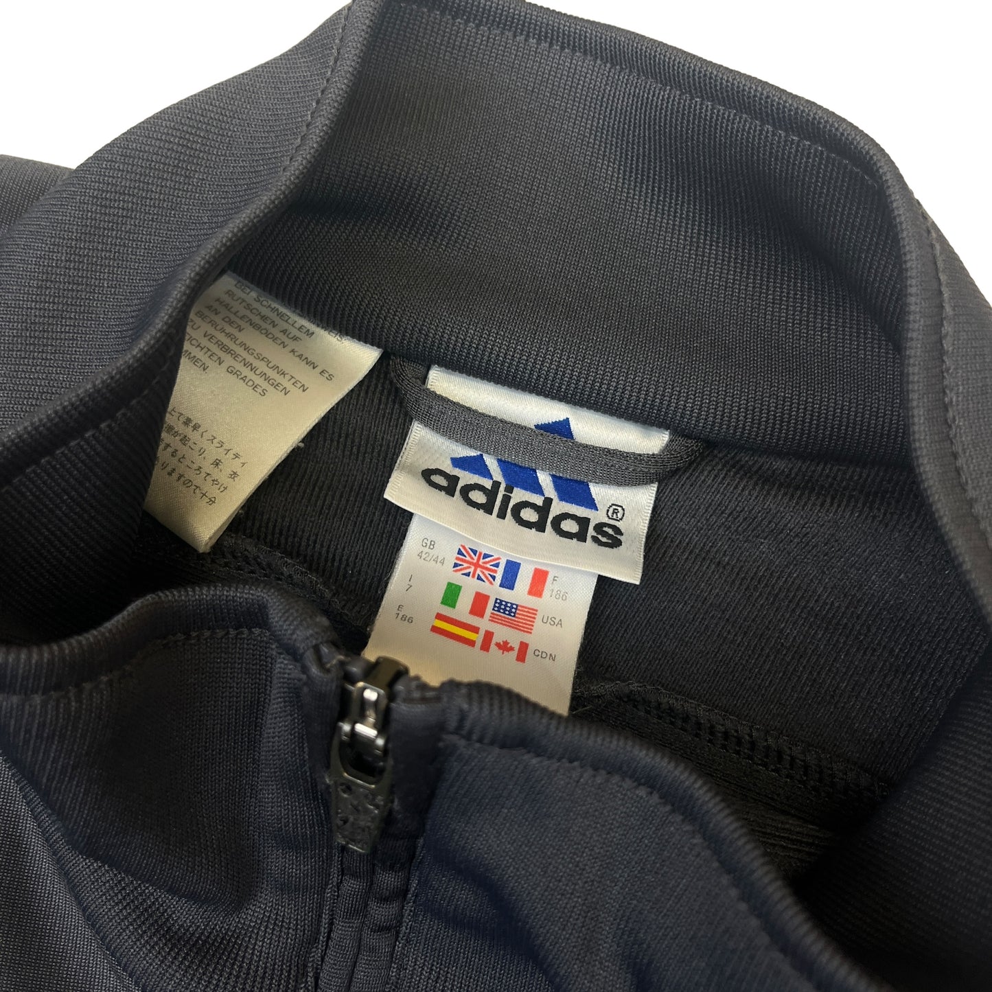 02098 Adidas DFB 2002 Away Tracktop