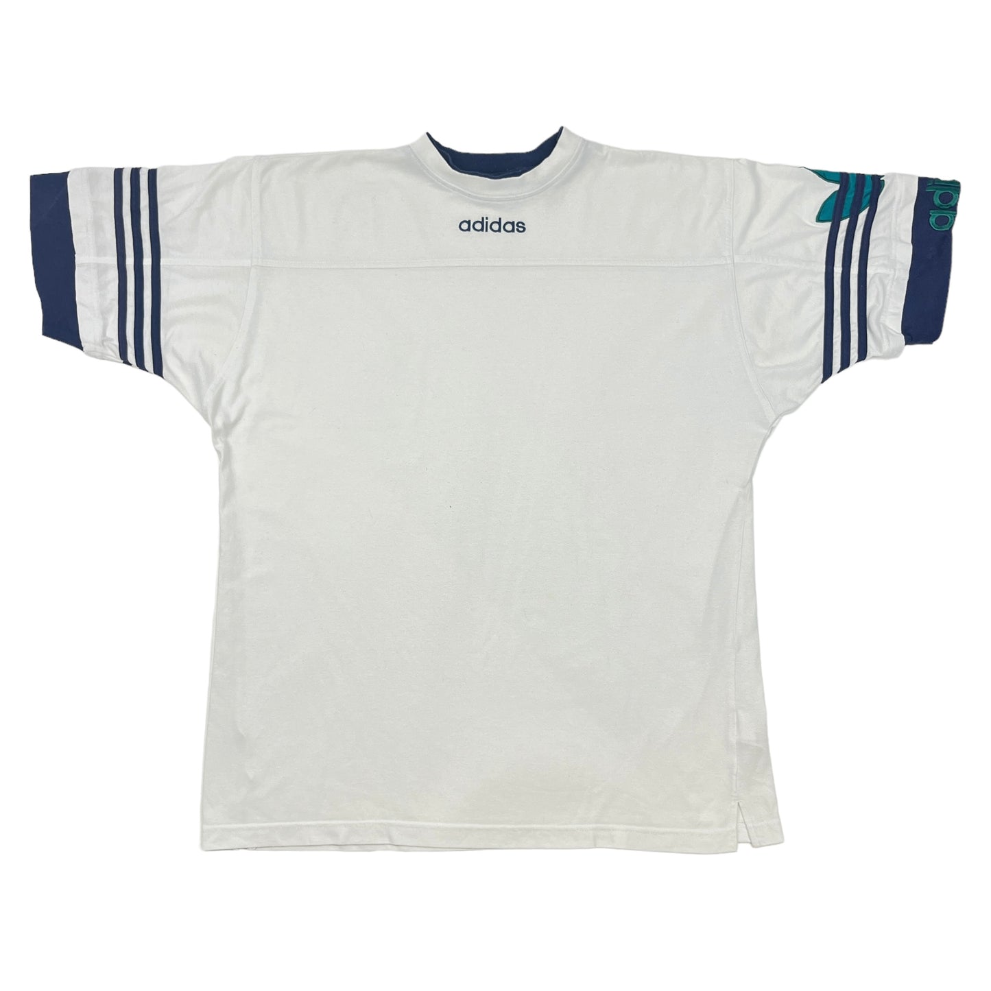 01474 Adidas Vintage Tshirt