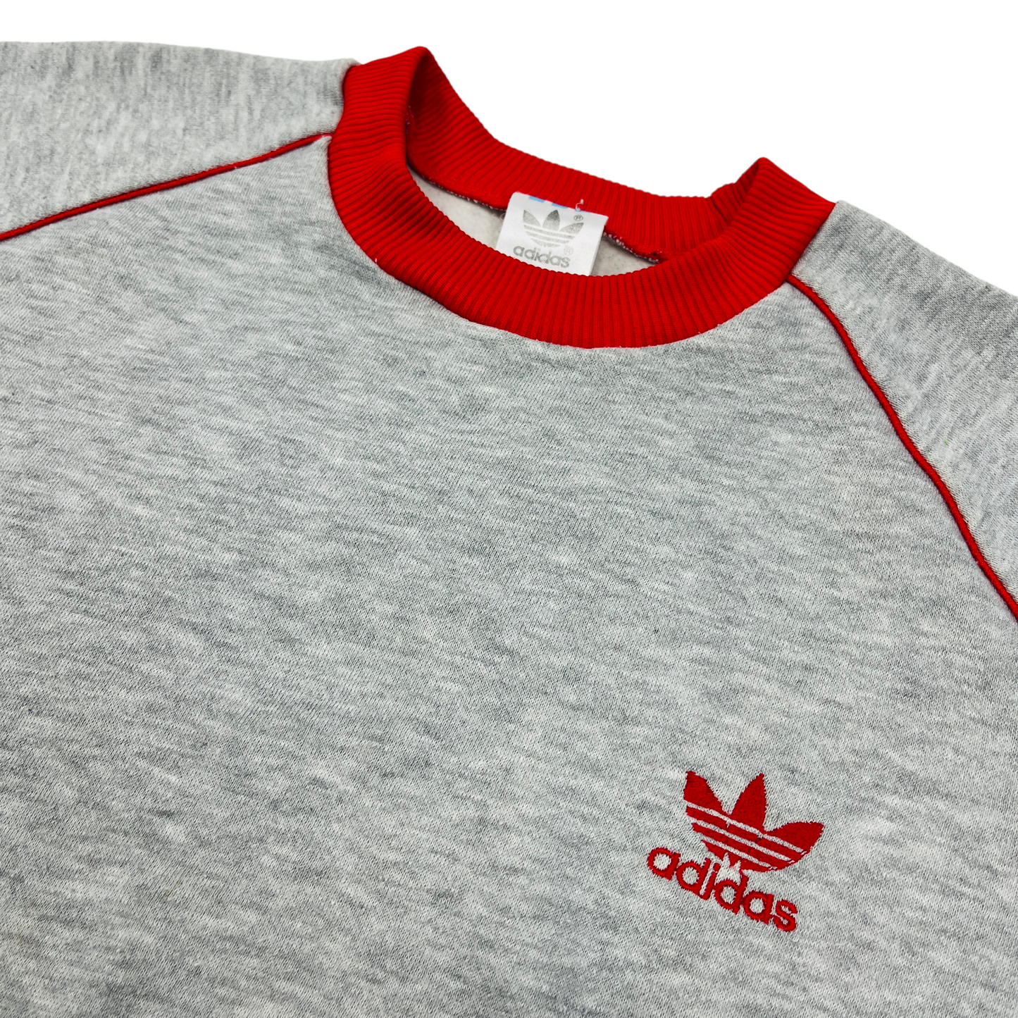 01627 Adidas 80s Sweater