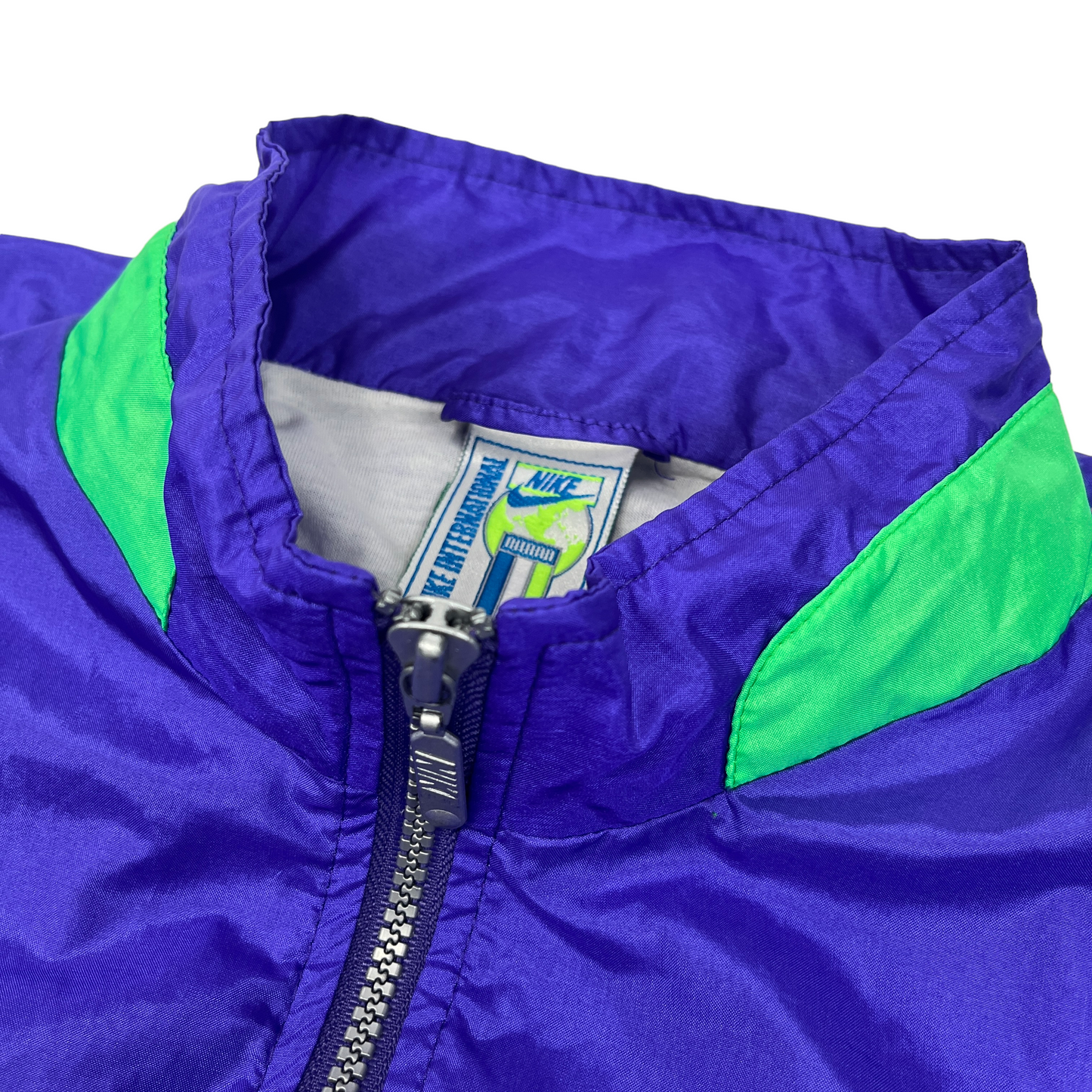 01567 Nike International Vintage Tracktop