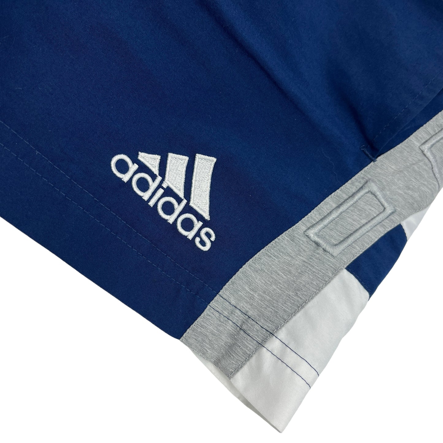 01524 Adidas Vintage Shorts
