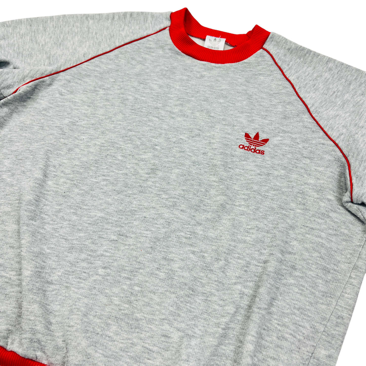 01627 Adidas 80s Sweater