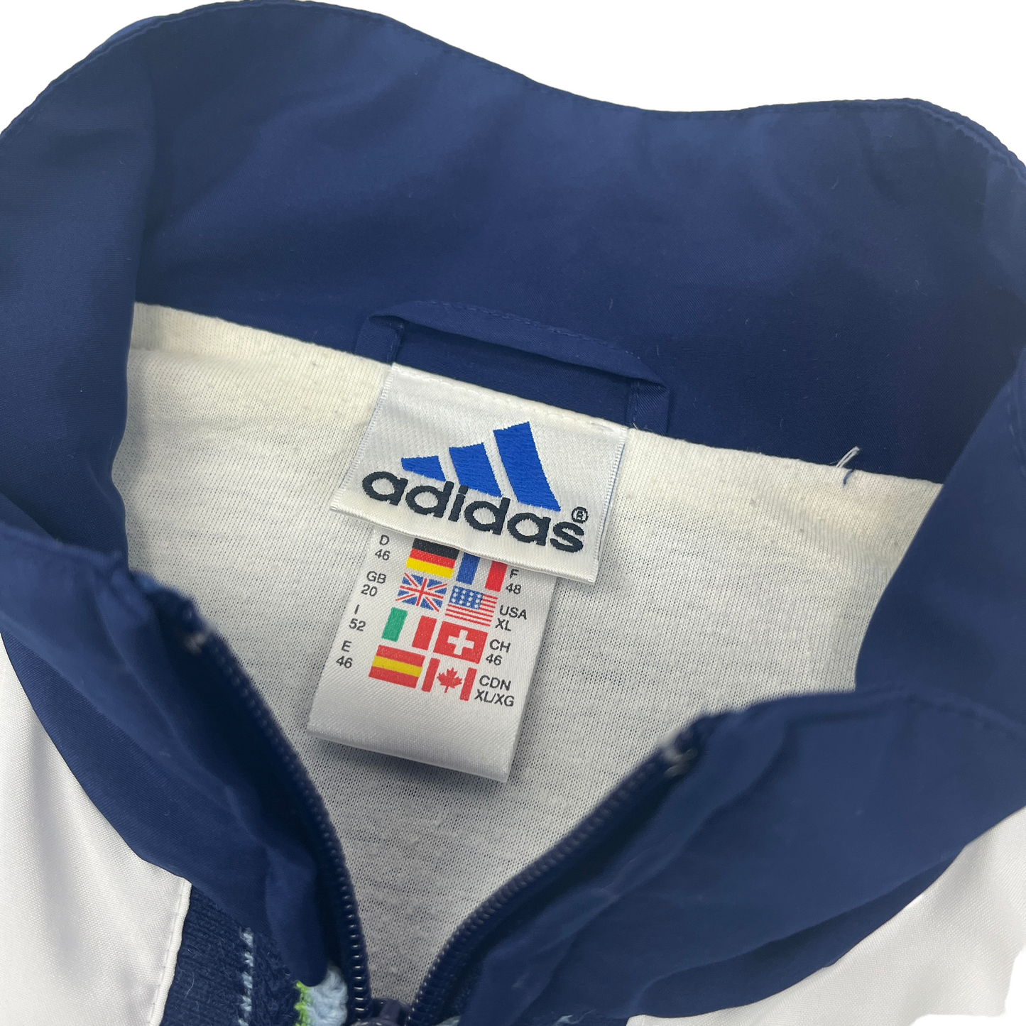 01551 Adidas 90s Tracktop