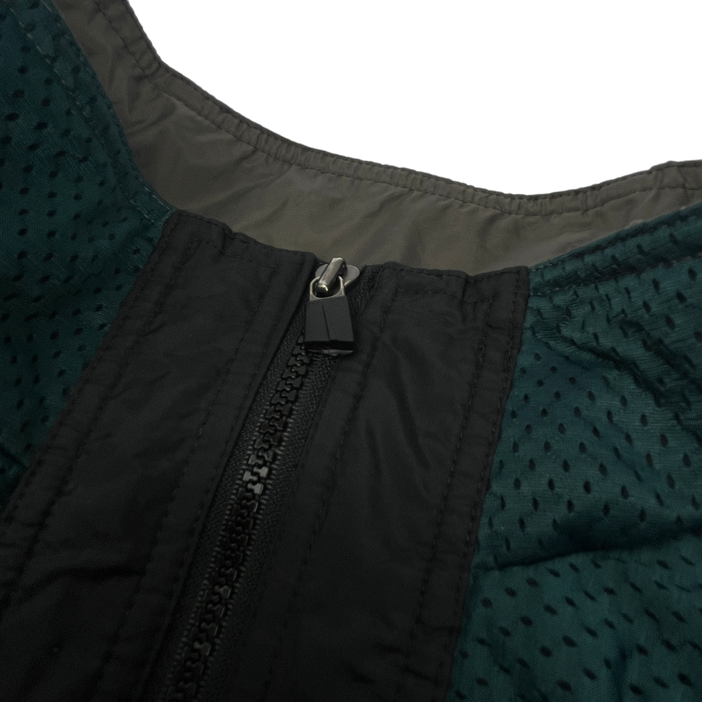 01526 Nike 90s Tracktop