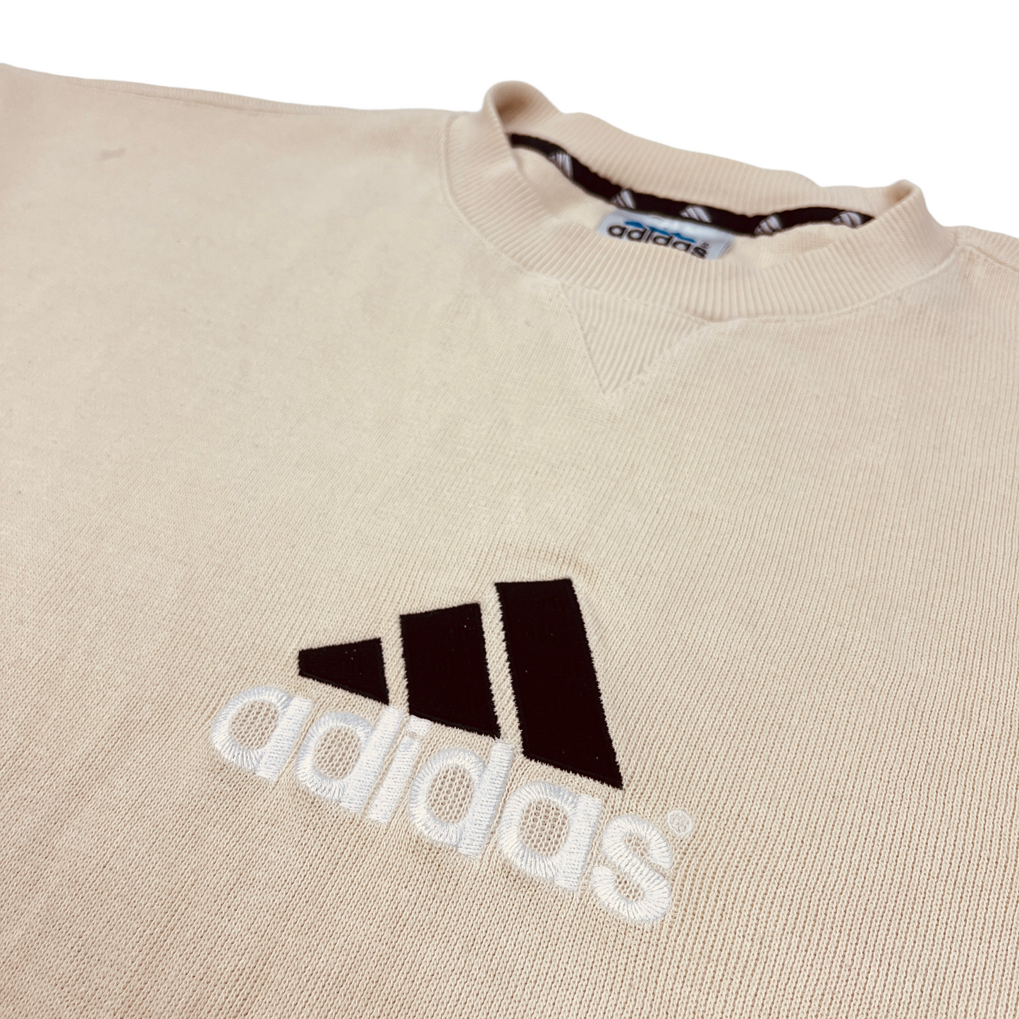 01439 Adidas 90s Sweater