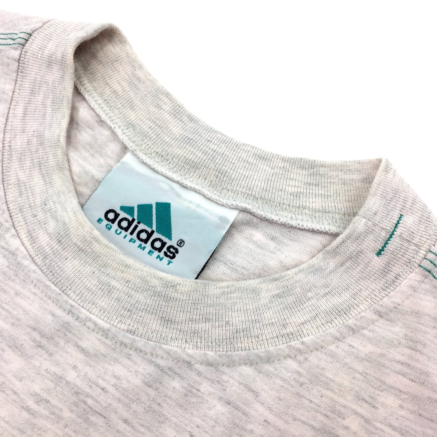 0562 Adidas Vintage Equipment „Equipped“ T-Shirt