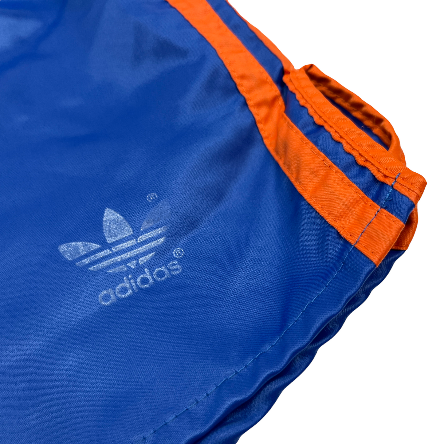 0998 Adidas Vintage 80 s Shiny Trackshorts
