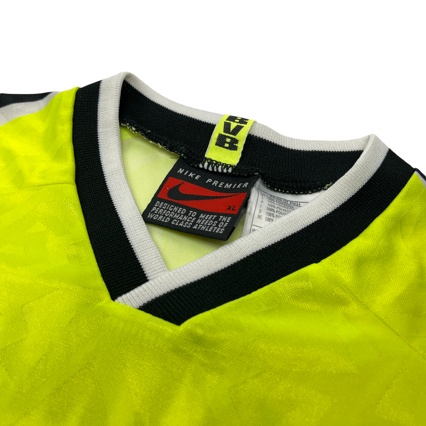 01058 Nike Borussia Dortmund 95/96 Home Jersey