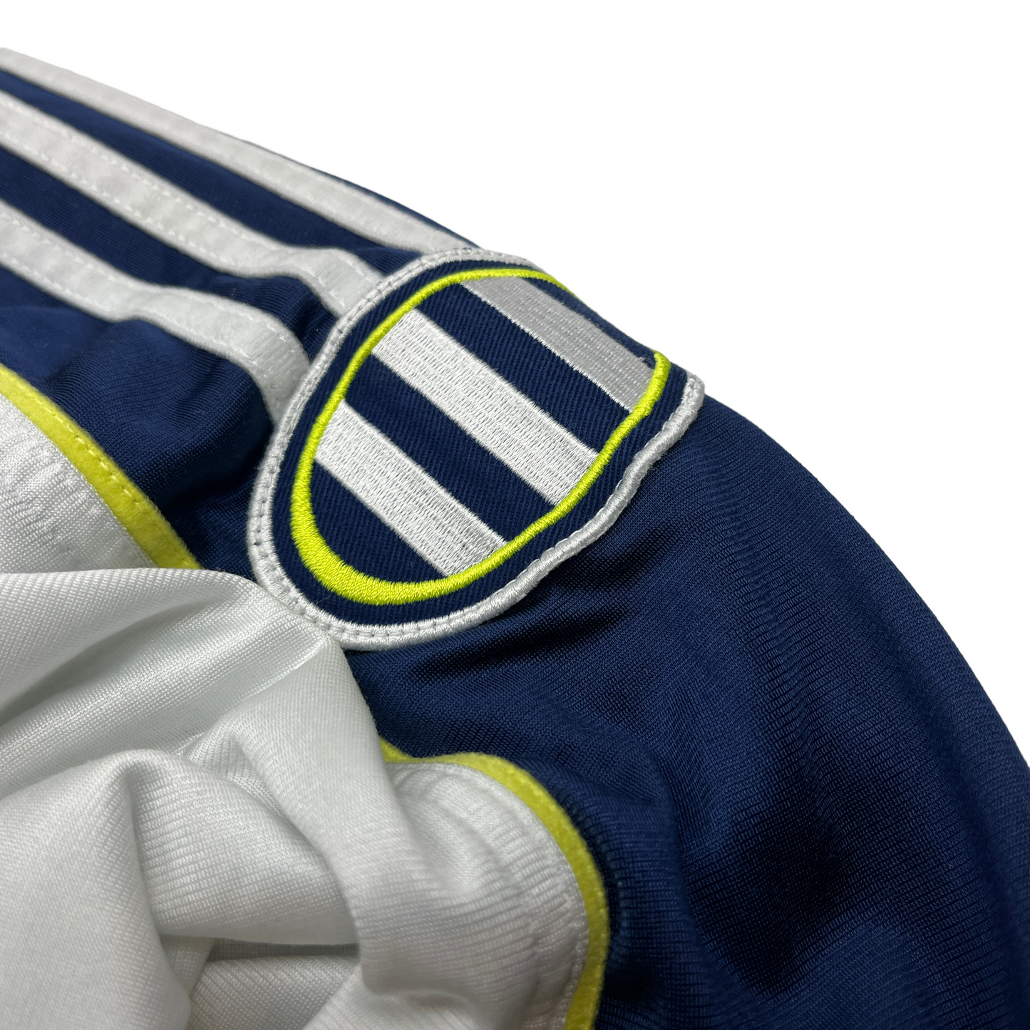 01311 Adidas 90s Tracktop (missing hood)