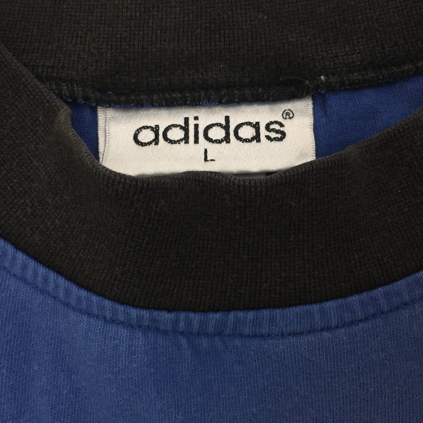 0037 Adidas Streetball Basketball Vintage T-Shirt