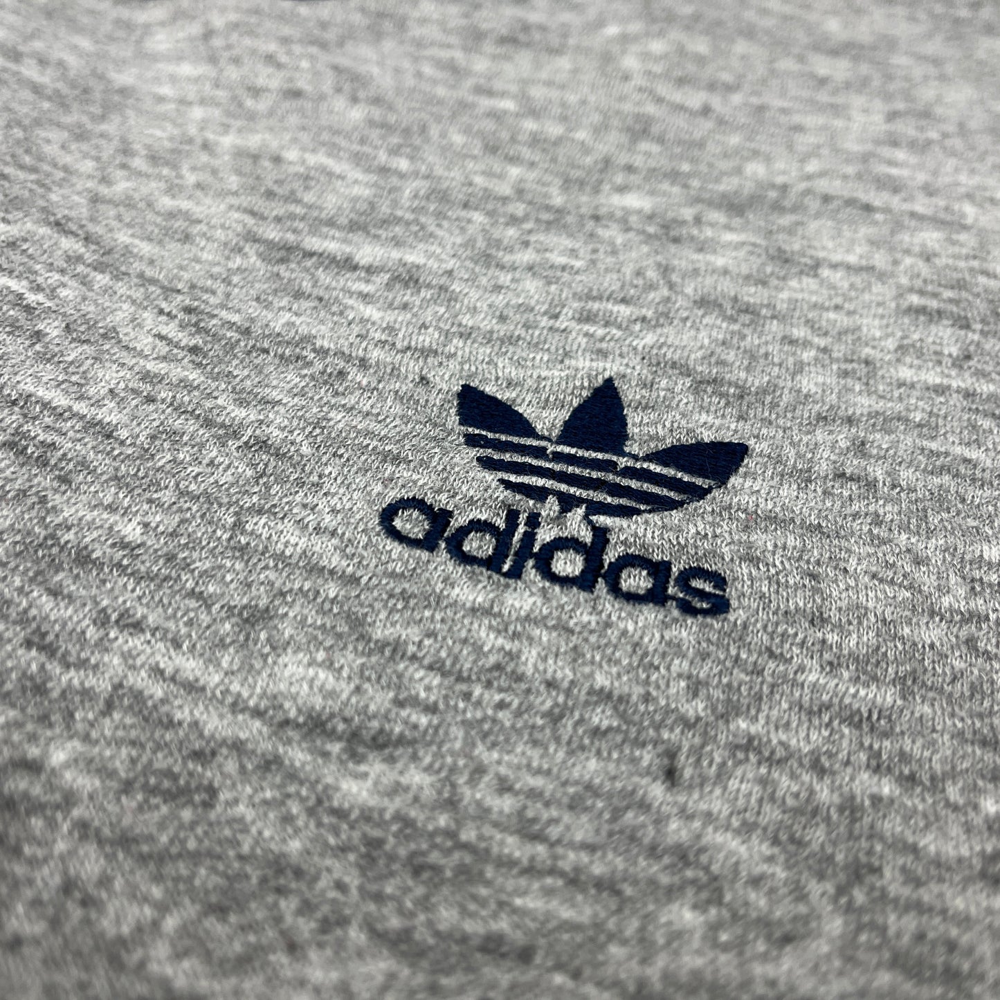 0790 Adidas Vintage 80s Logo Sweater