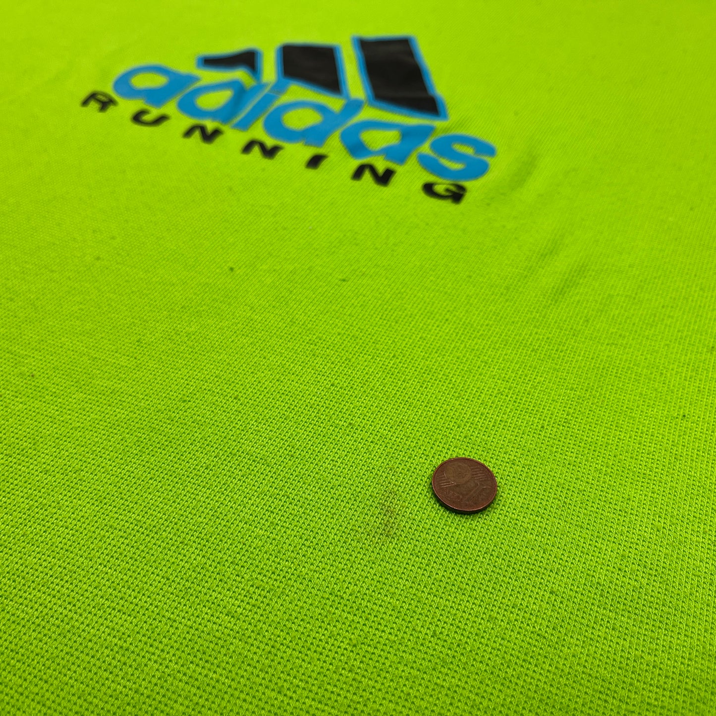 0833 Adidas Vintage 90s Running Tshirt