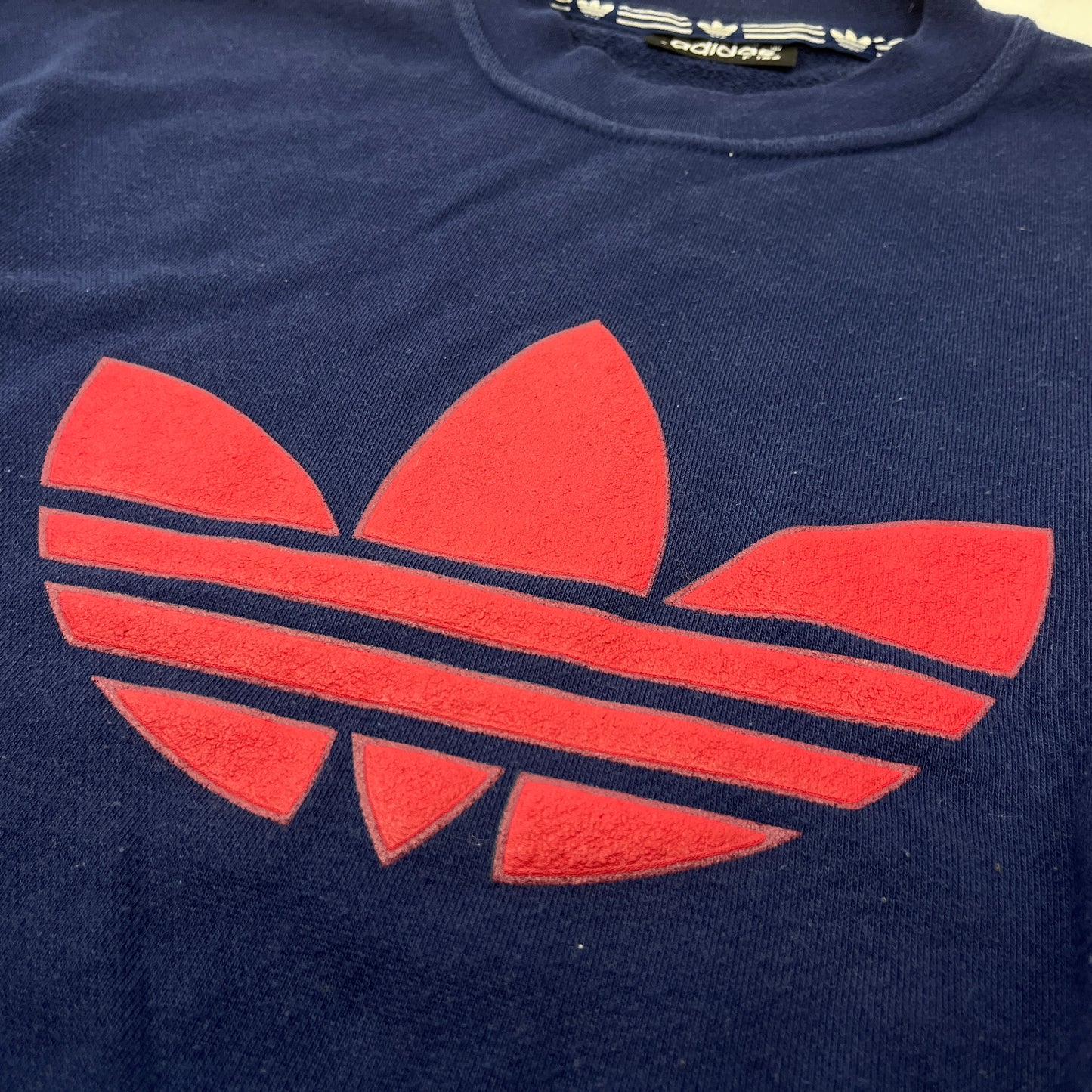 01029 Adidas Vintage 80s Trefoil Sweater
