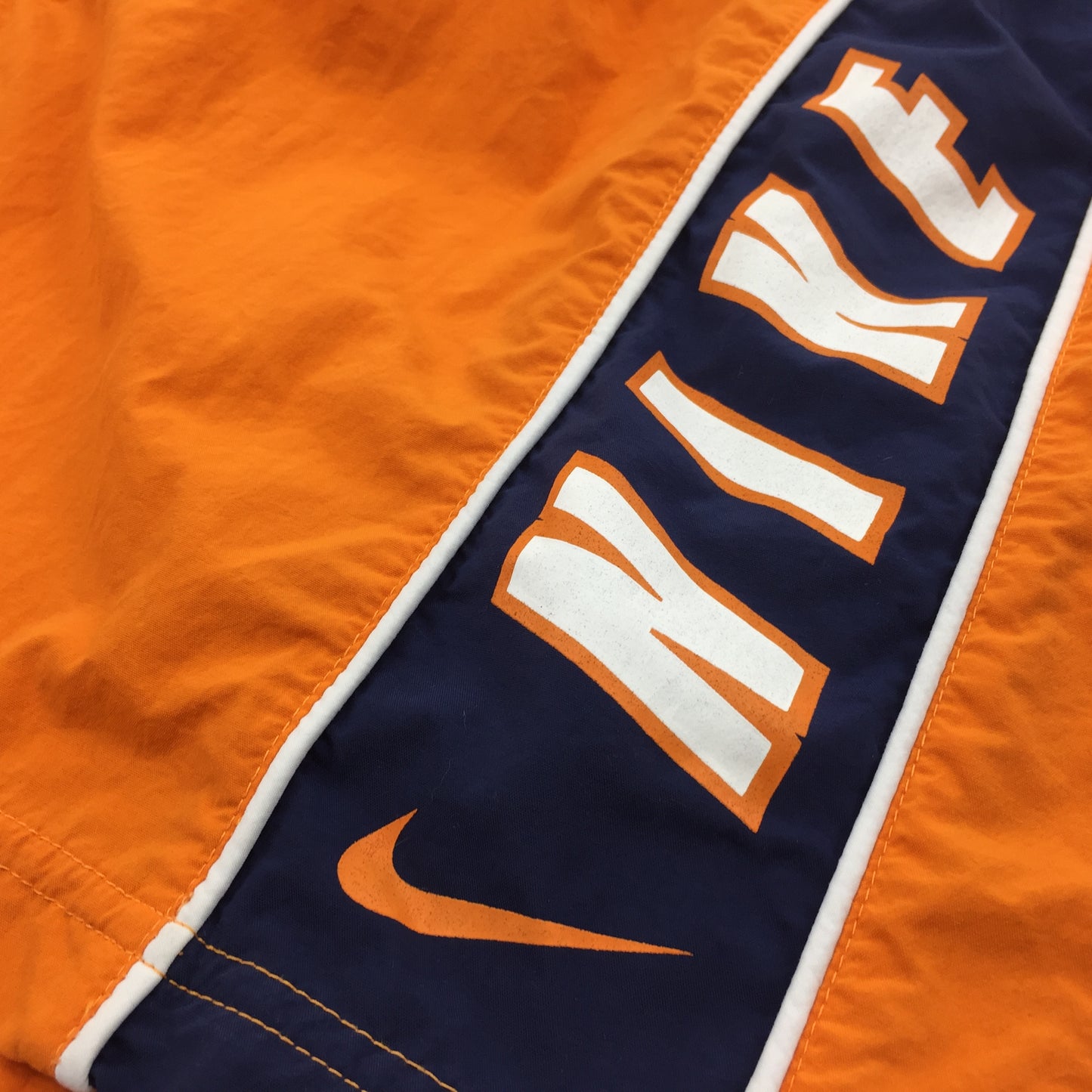 0511 Nike Vintage 90s Big Logo Swimshorts Shorts