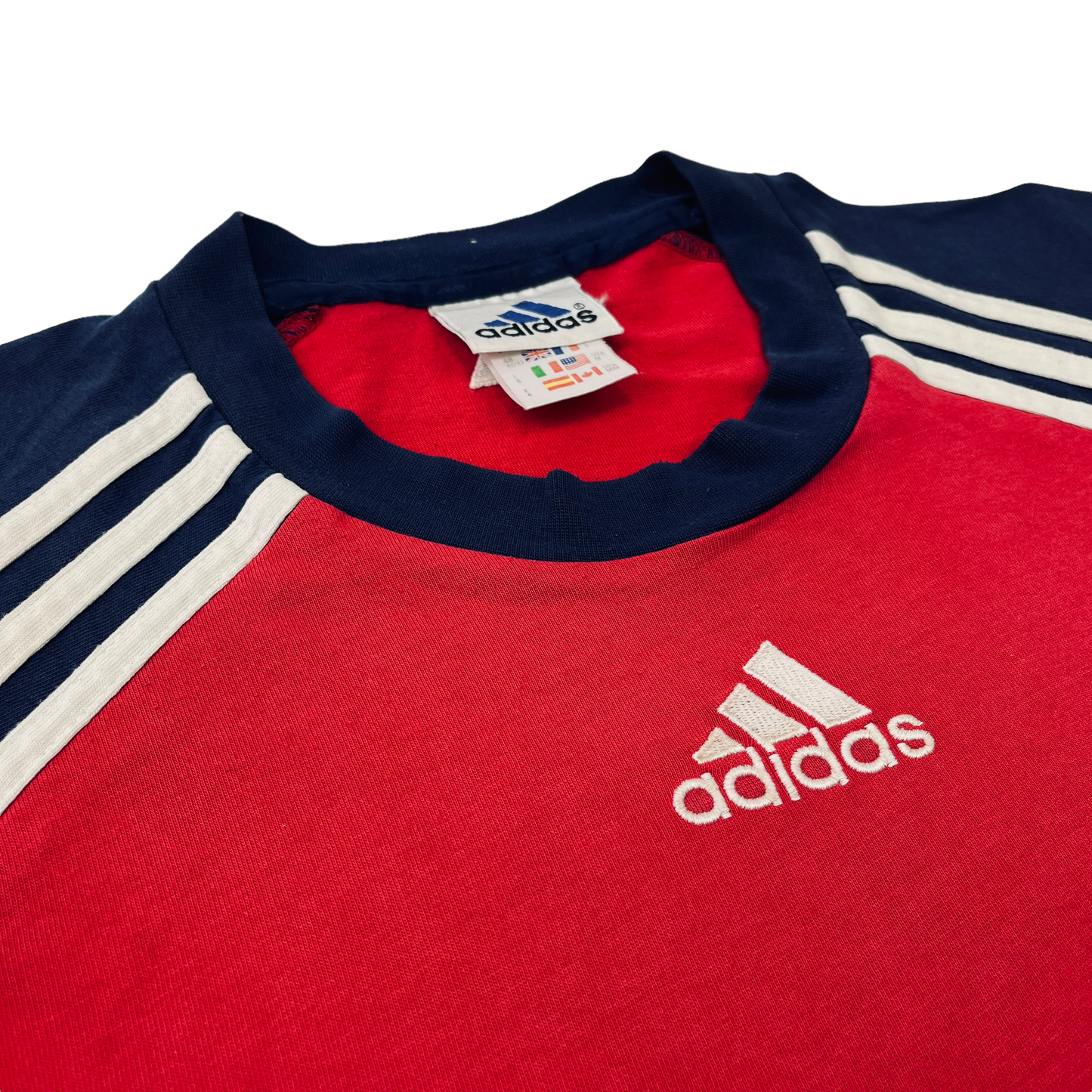 01423 Adidas 90s Tshirt