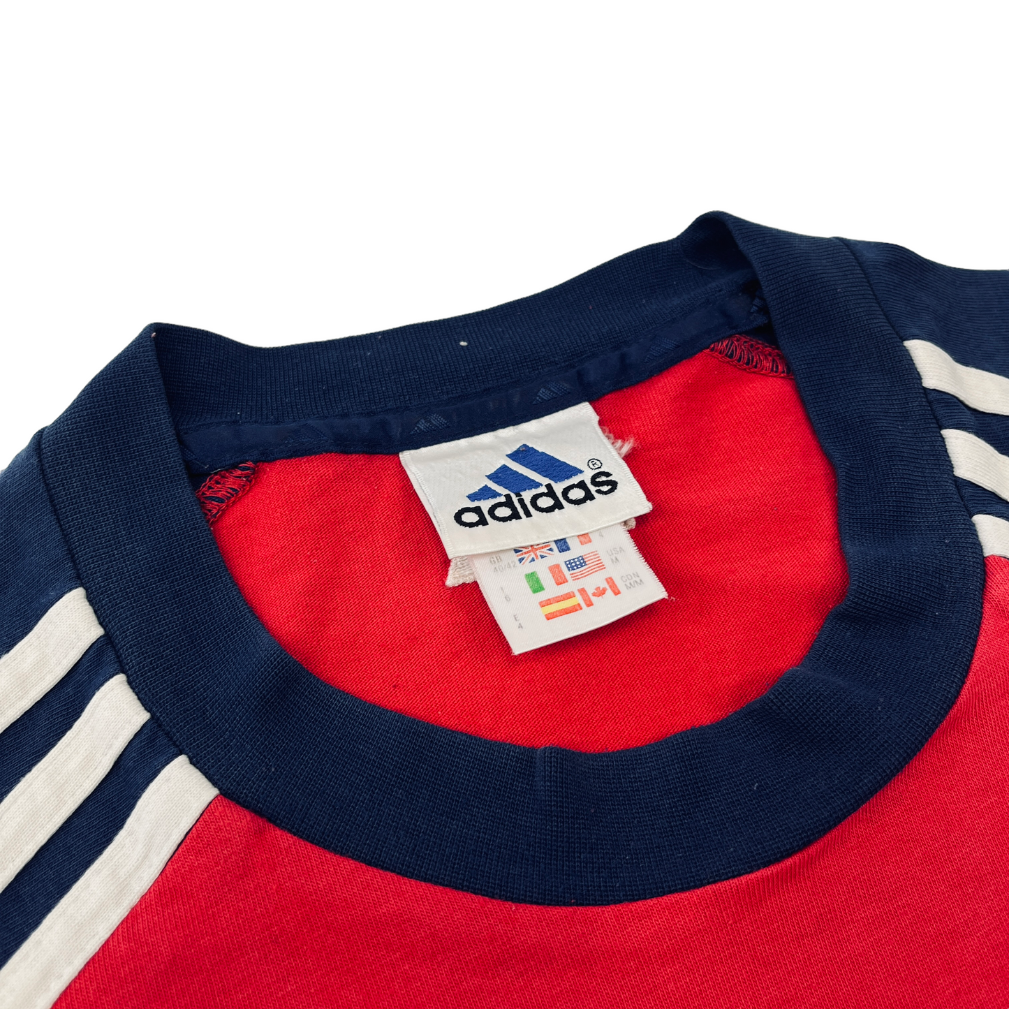 01423 Adidas 90s Tshirt