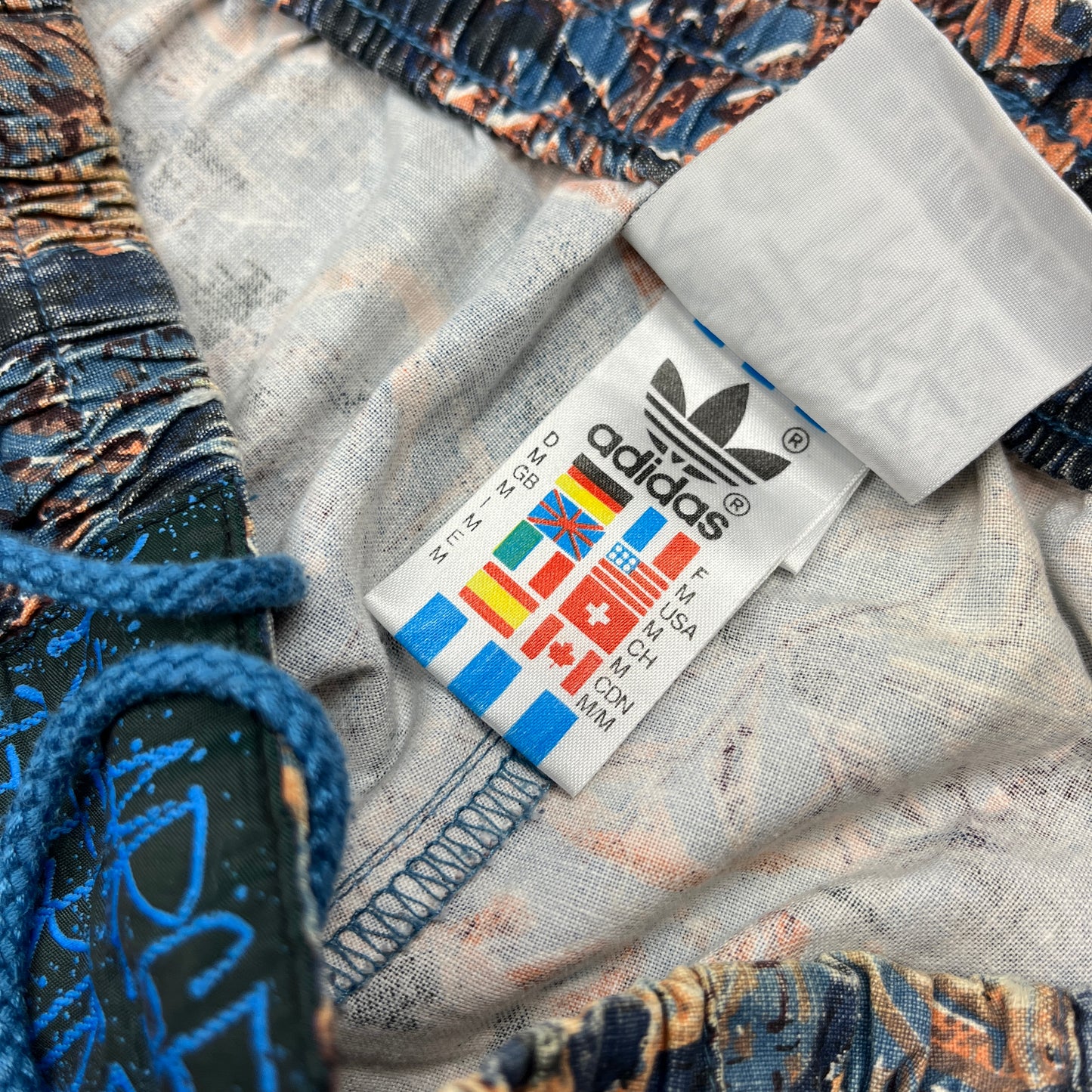 01229 Adidas 90s X-Large Tribe Pants
