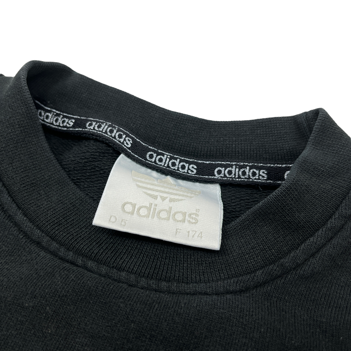 0895 Adidas Vintage 90s Trefoil Sweater