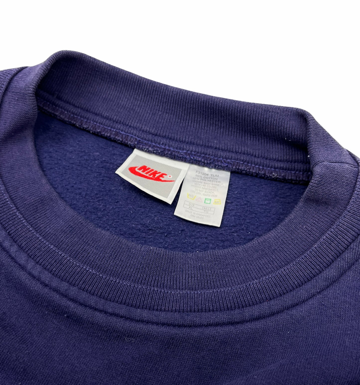 0691 Nike Vintage Sports&Fitness Sweater