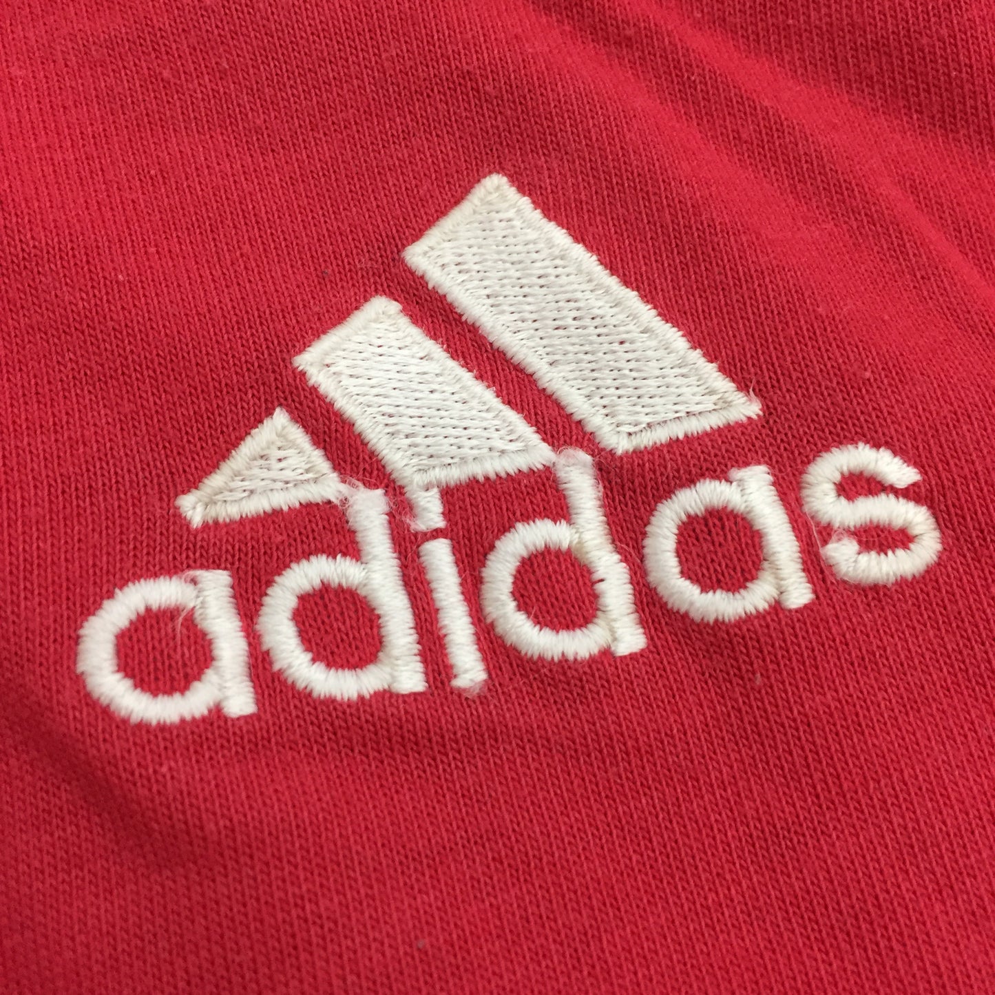 0058 Adidas Vintage T-Shirt
