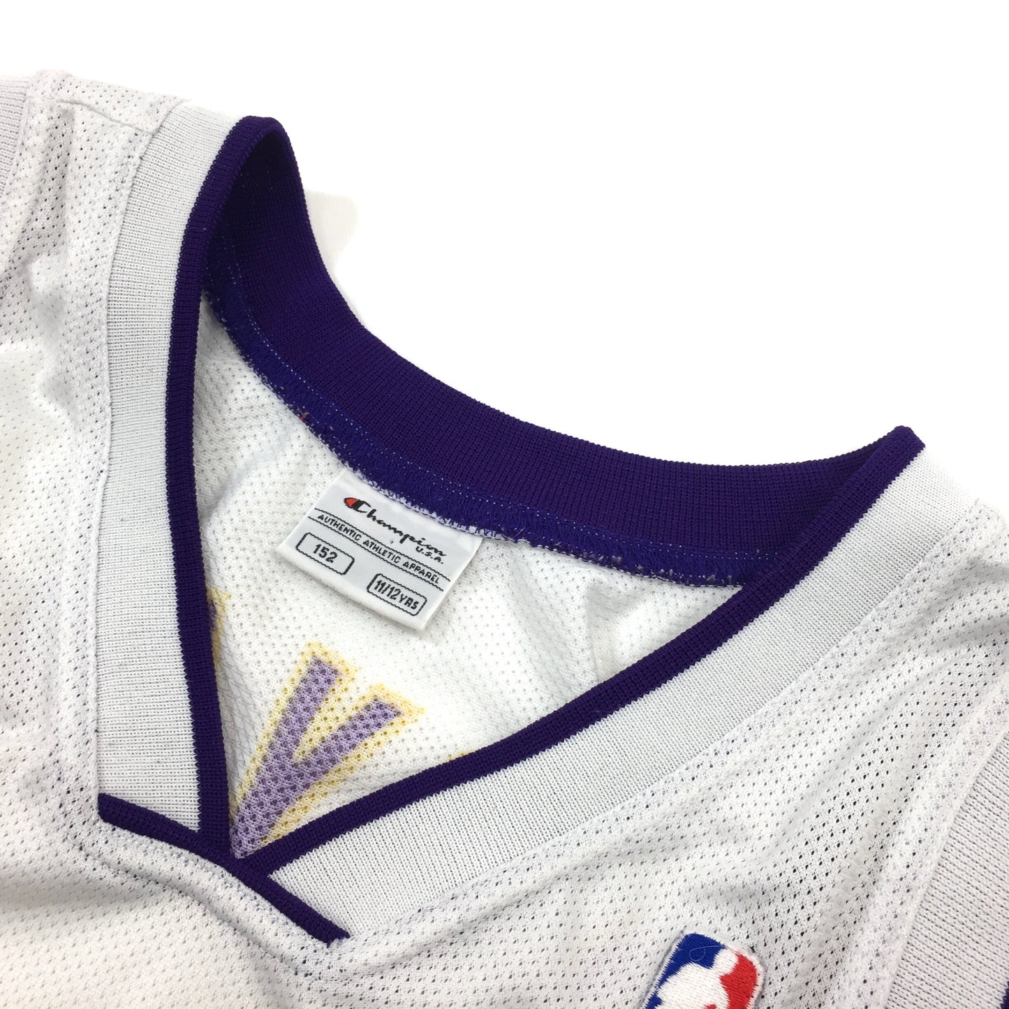 0380 Champion Vintage LA Lakers Bryant Jersey